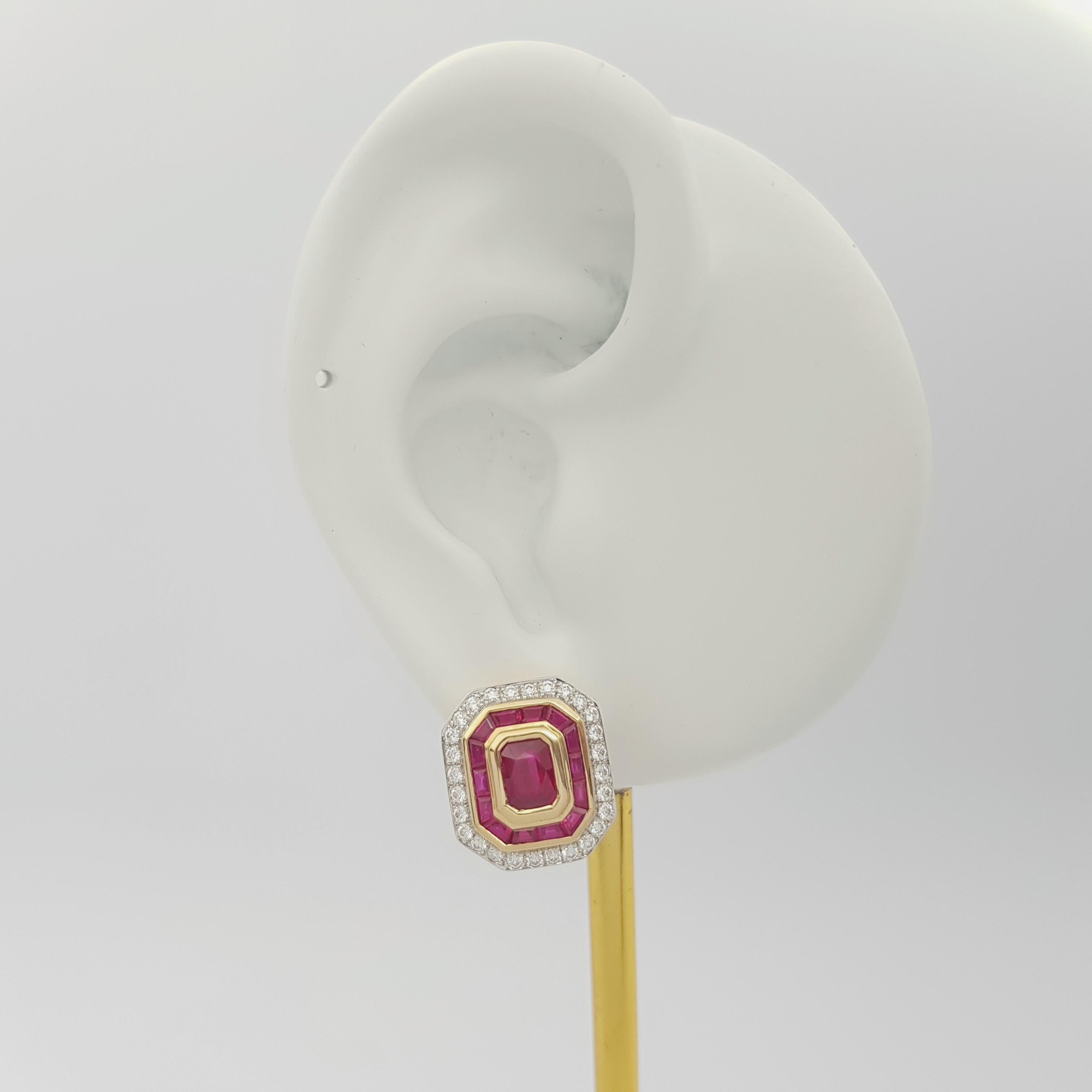 Orecchini con rubino da 2,13 carati, rubino da 1,05 carati e diamante da 0,62 carati con montatura in oro 18K
incastonati in castoni d'oro 18 carati

Larghezza: 1.3 cm 
Lunghezza: 1.6 cm
Peso totale: 7.82 grammi
Certificato:
GIA