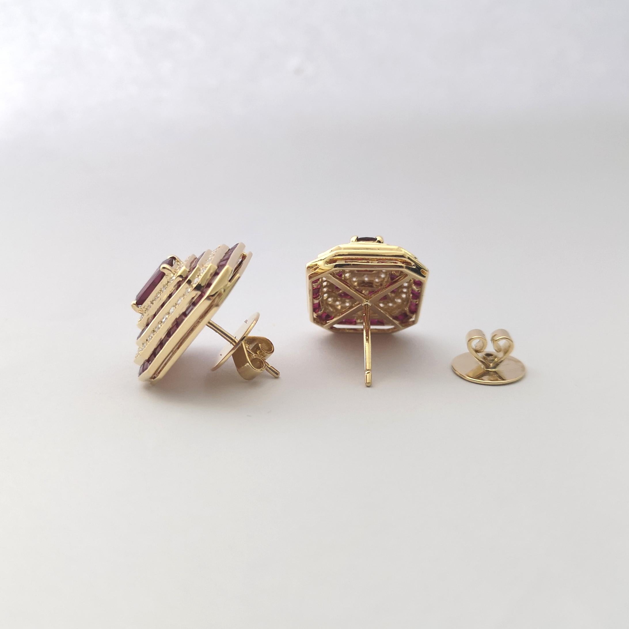 Boucles d'oreilles rubis et diamants en or 18 carats Pour femmes en vente