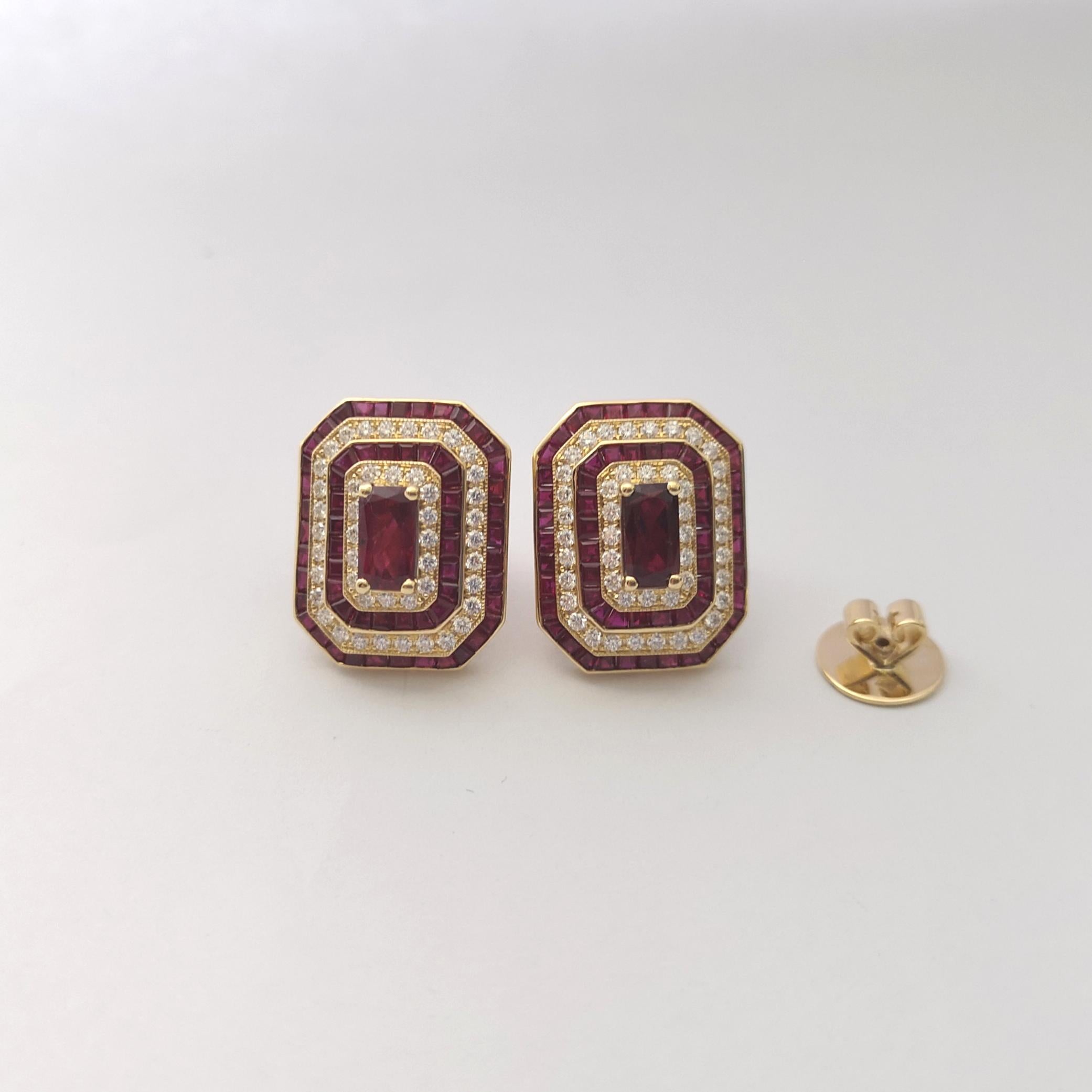 Boucles d'oreilles rubis et diamants en or 18 carats en vente 2