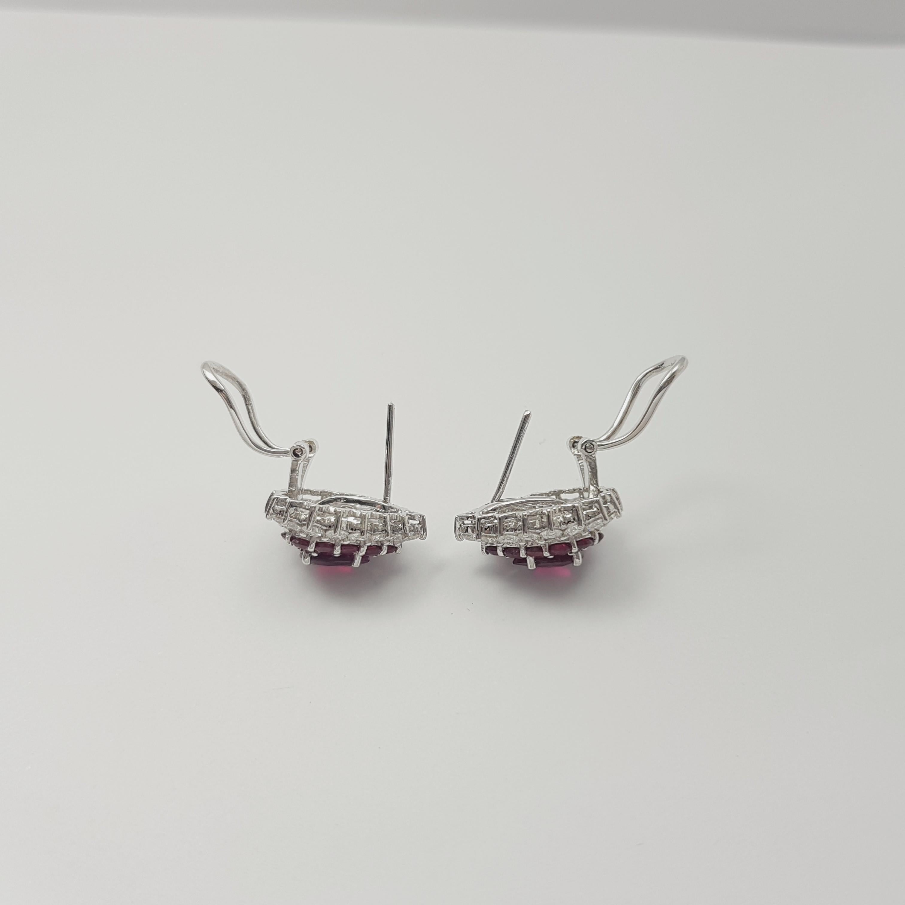 Ruby and Diamond Earrings set in 18K White Gold Settings in vendita 5