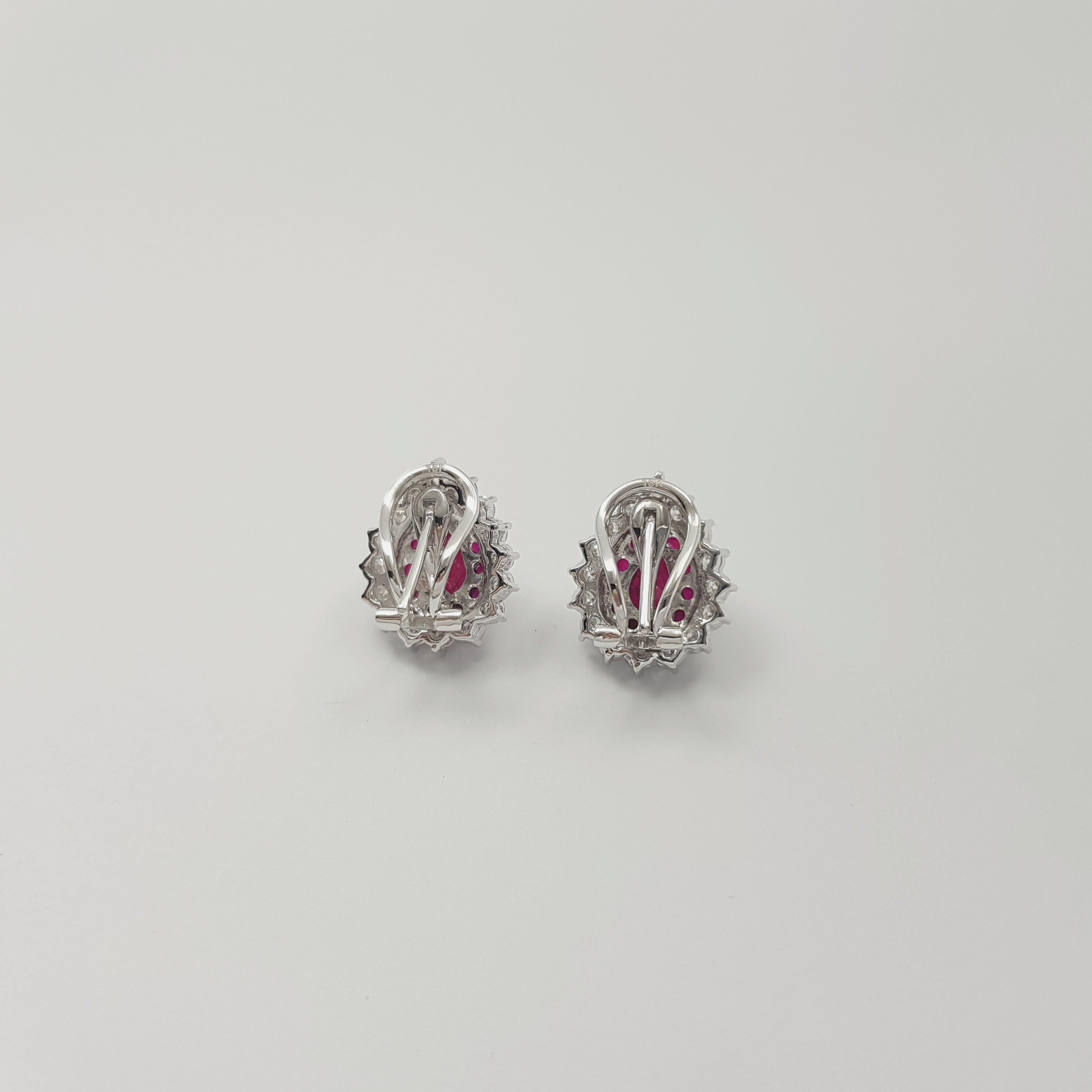Ruby and Diamond Earrings set in 18K White Gold Settings in vendita 1