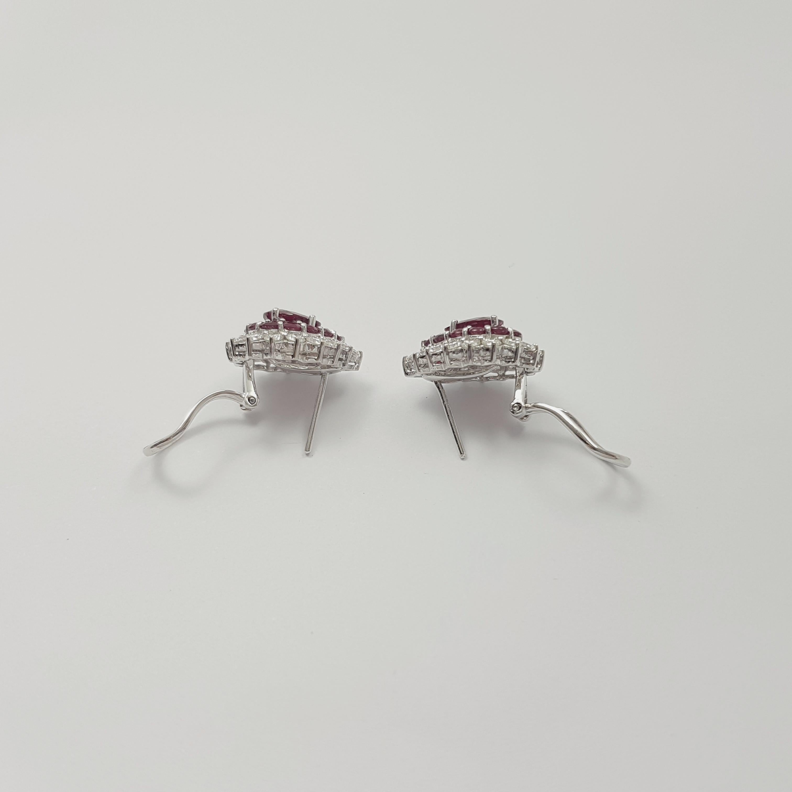 Ruby and Diamond Earrings set in 18K White Gold Settings in vendita 3
