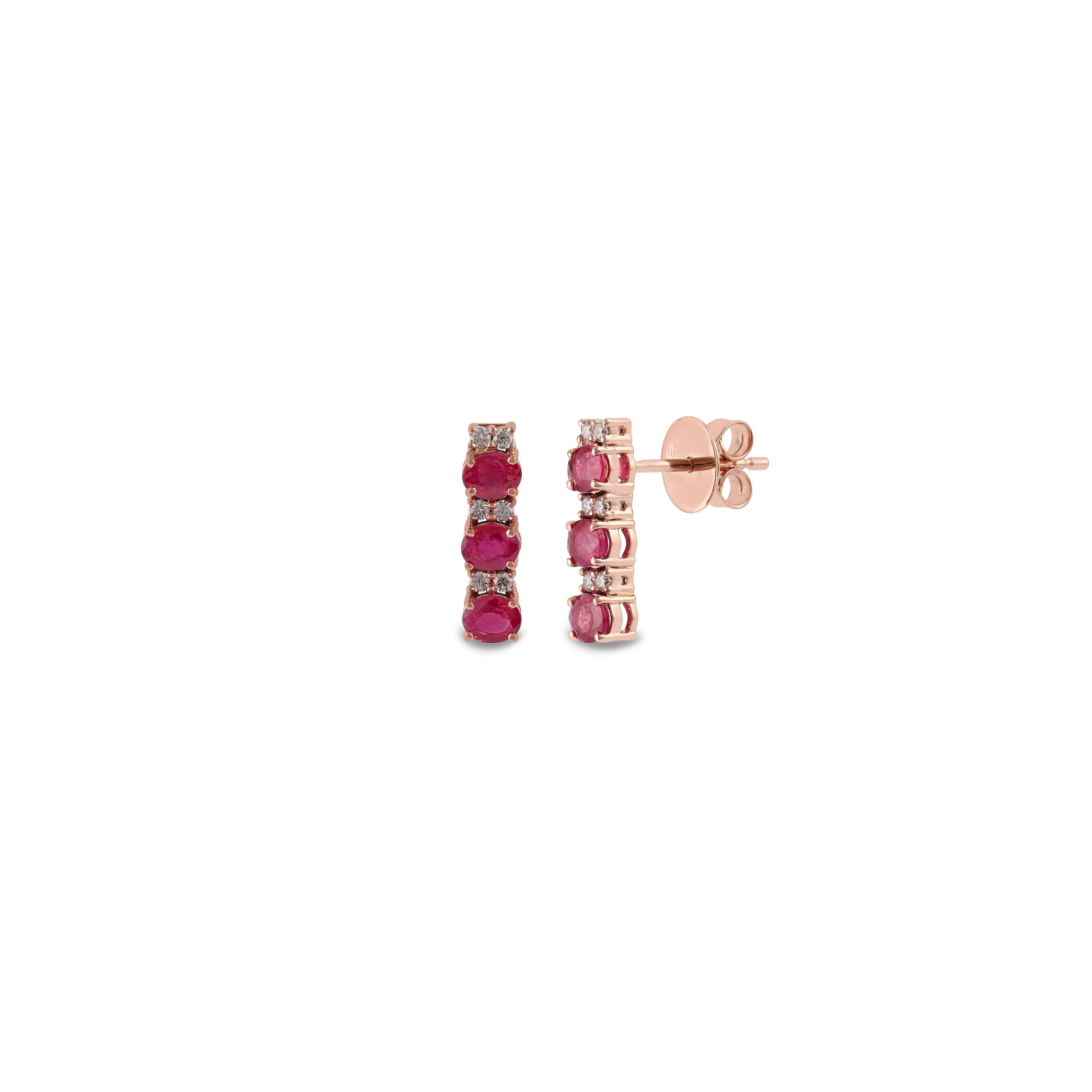 Ohrringe mit Rubin und Diamanten aus 18 Karat Roségold mit Nieten (Zeitgenössisch) im Angebot