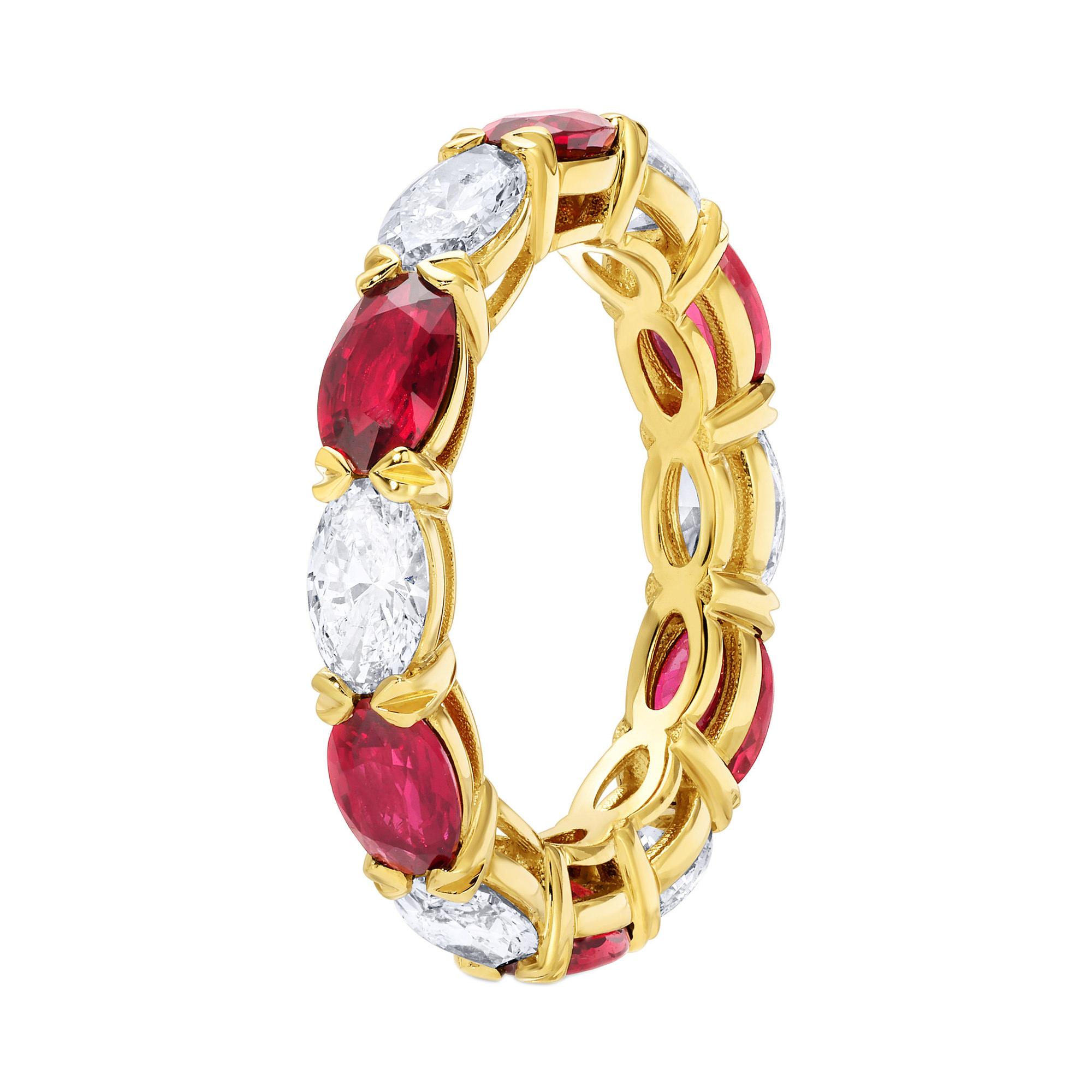 Women's or Men's Ruby and Diamond Eternity Band Ring Oval Cut 4.86 Carats 18K Yellow Gold For Sale