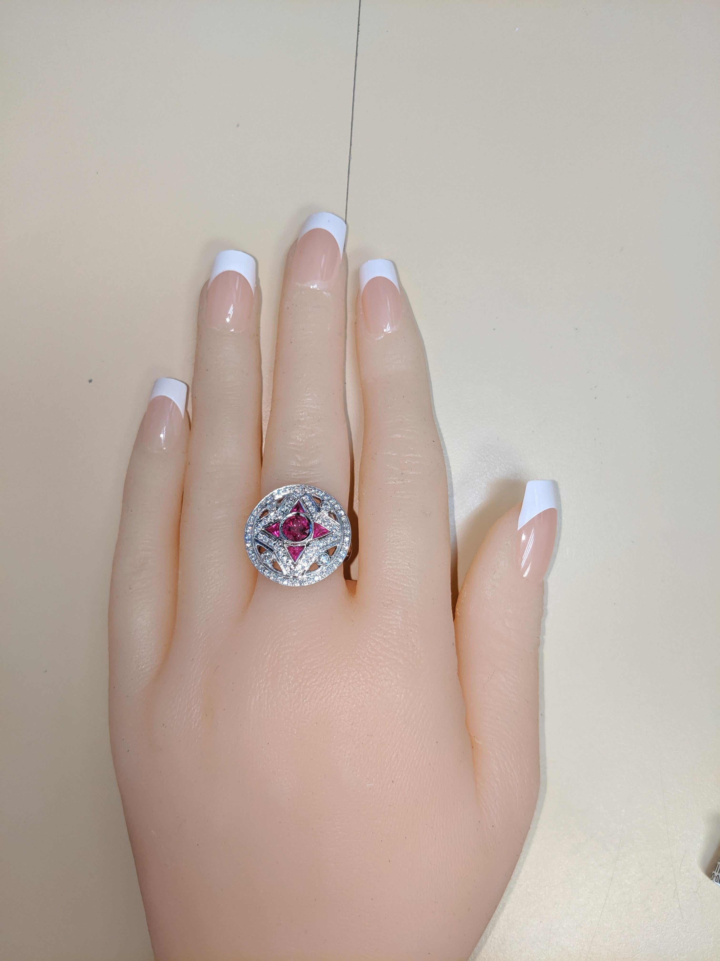 Ruby and Diamond Fashion/Cocktail Ring in 18 Karat White Gold In New Condition For Sale In Lake Havasu City, AZ
