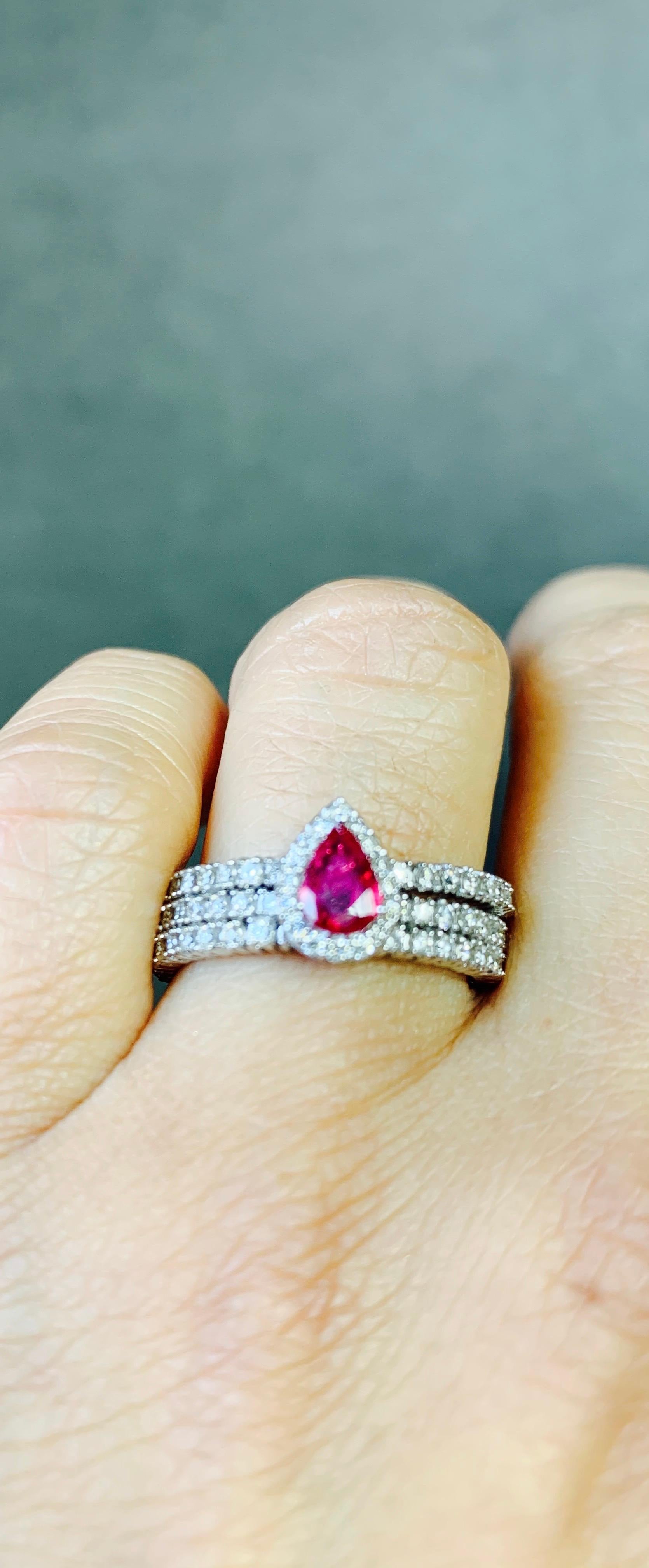 Contemporary Ruby and Diamond Flexible Ring in 14 Karat White Gold For Sale