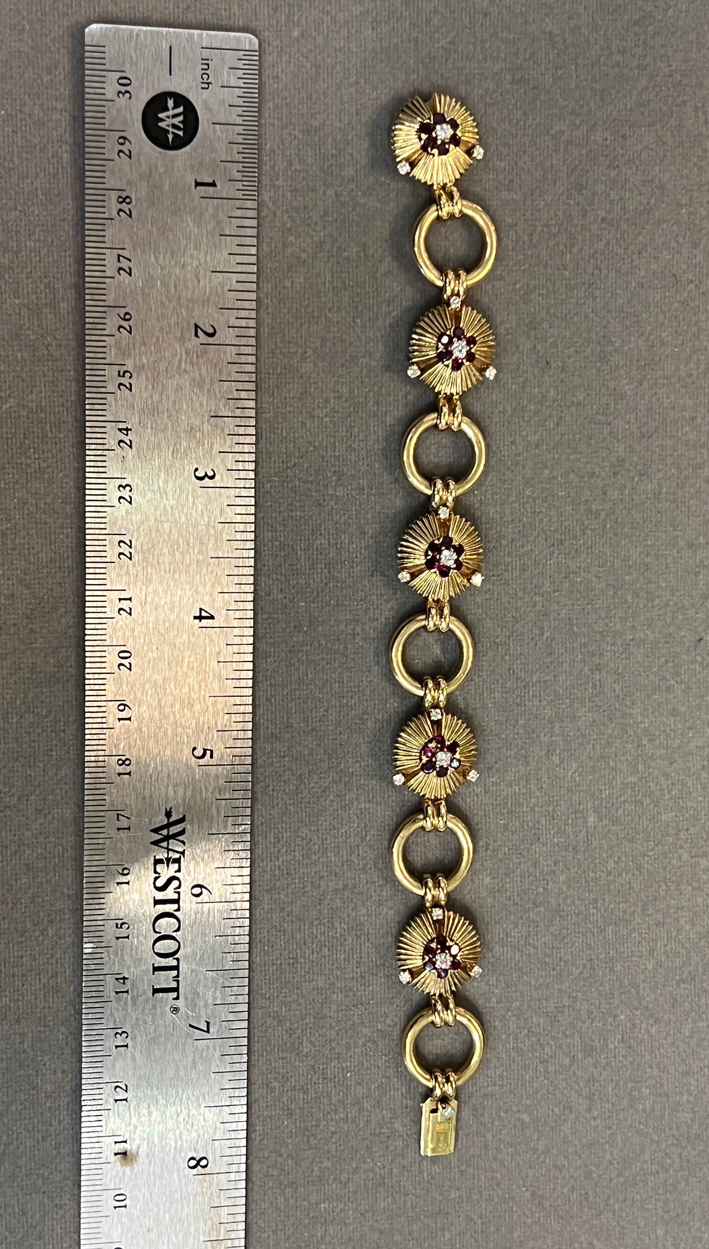 Ruby and Diamond Floral Motif Bracelet In Excellent Condition For Sale In New York, NY