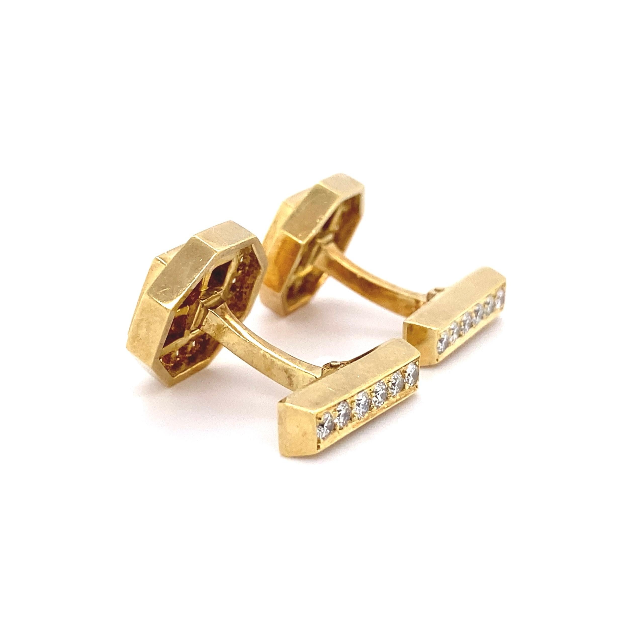 Ruby and Diamond Gold Cufflinks Estate Fine Jewelry In Excellent Condition In Montreal, QC