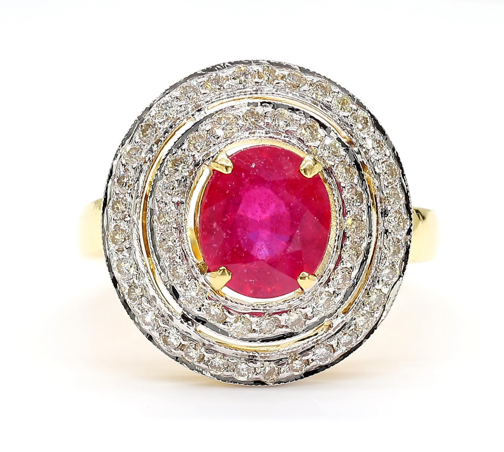 Découvrez l'allure de la bague halo rubis diamant de 2,0 carats d'Iris Fine Jewelry. Cette pièce exquise met en valeur un captivant rubis ovale de 2,0 carats, célèbre pour sa teinte rouge vibrante et sa présence saisissante. Le rubis, serti en pièce