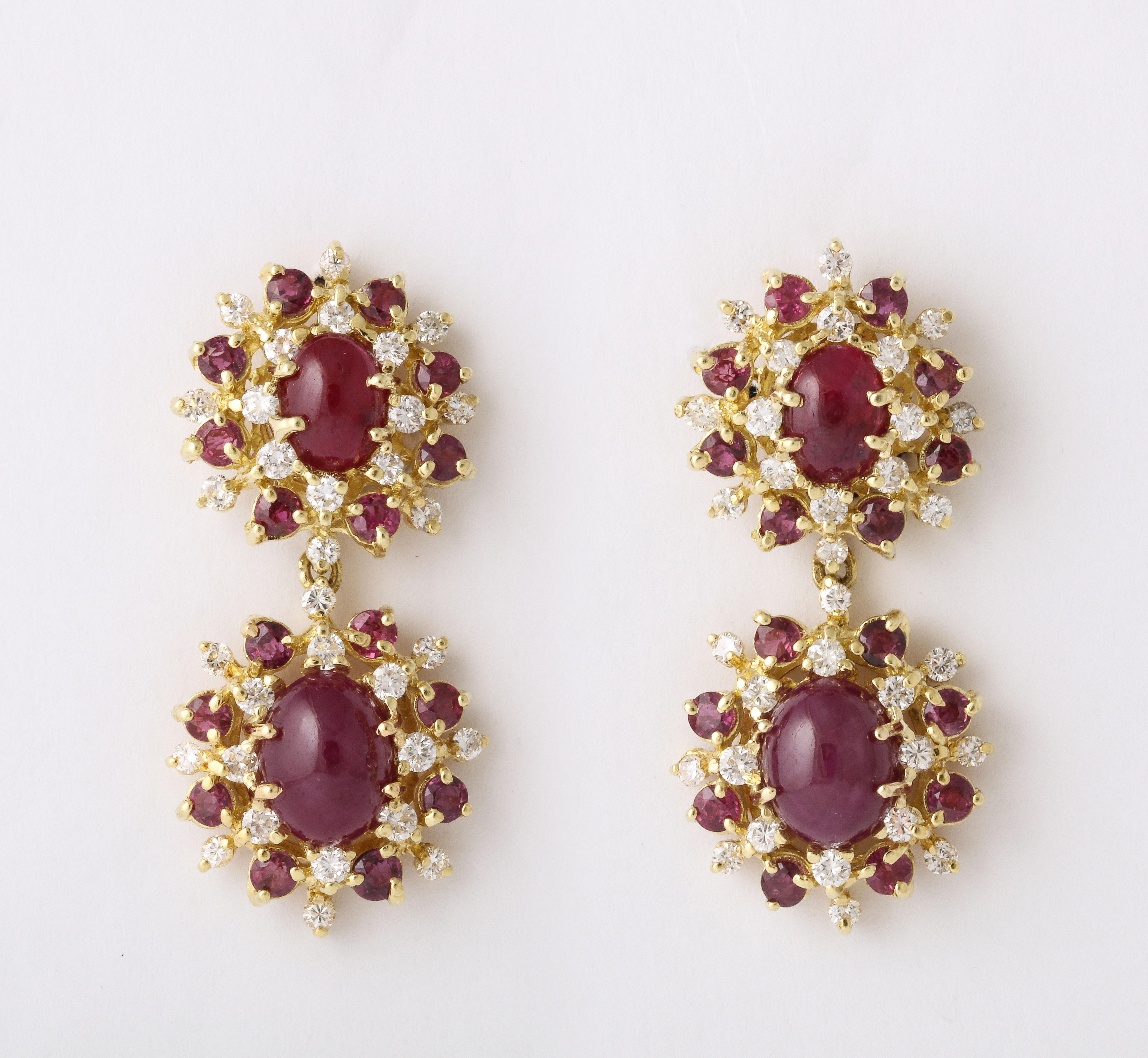 Conjunto de collar y pendientes de rubíes y diamantes en venta 8