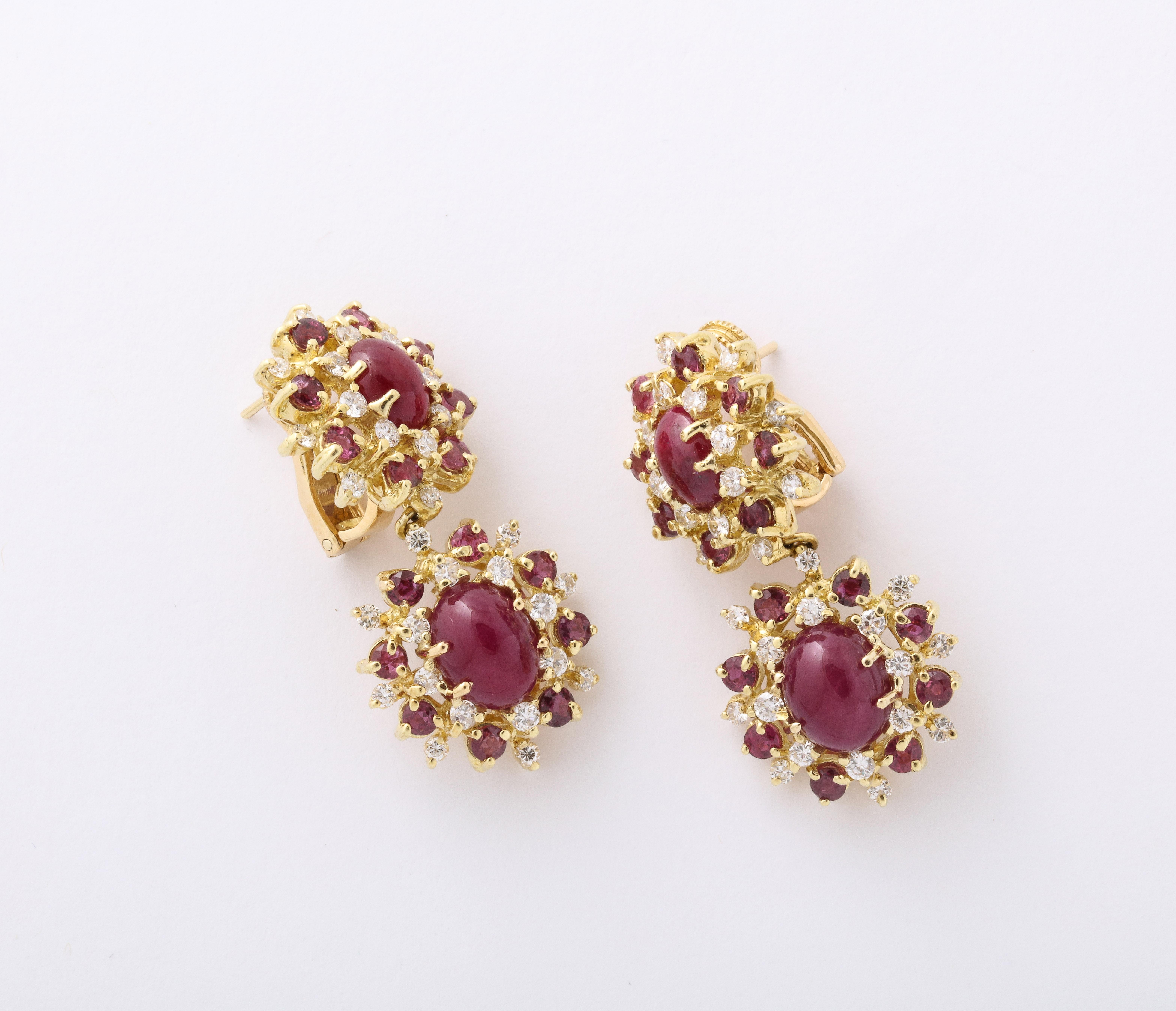 Conjunto de collar y pendientes de rubíes y diamantes en venta 2