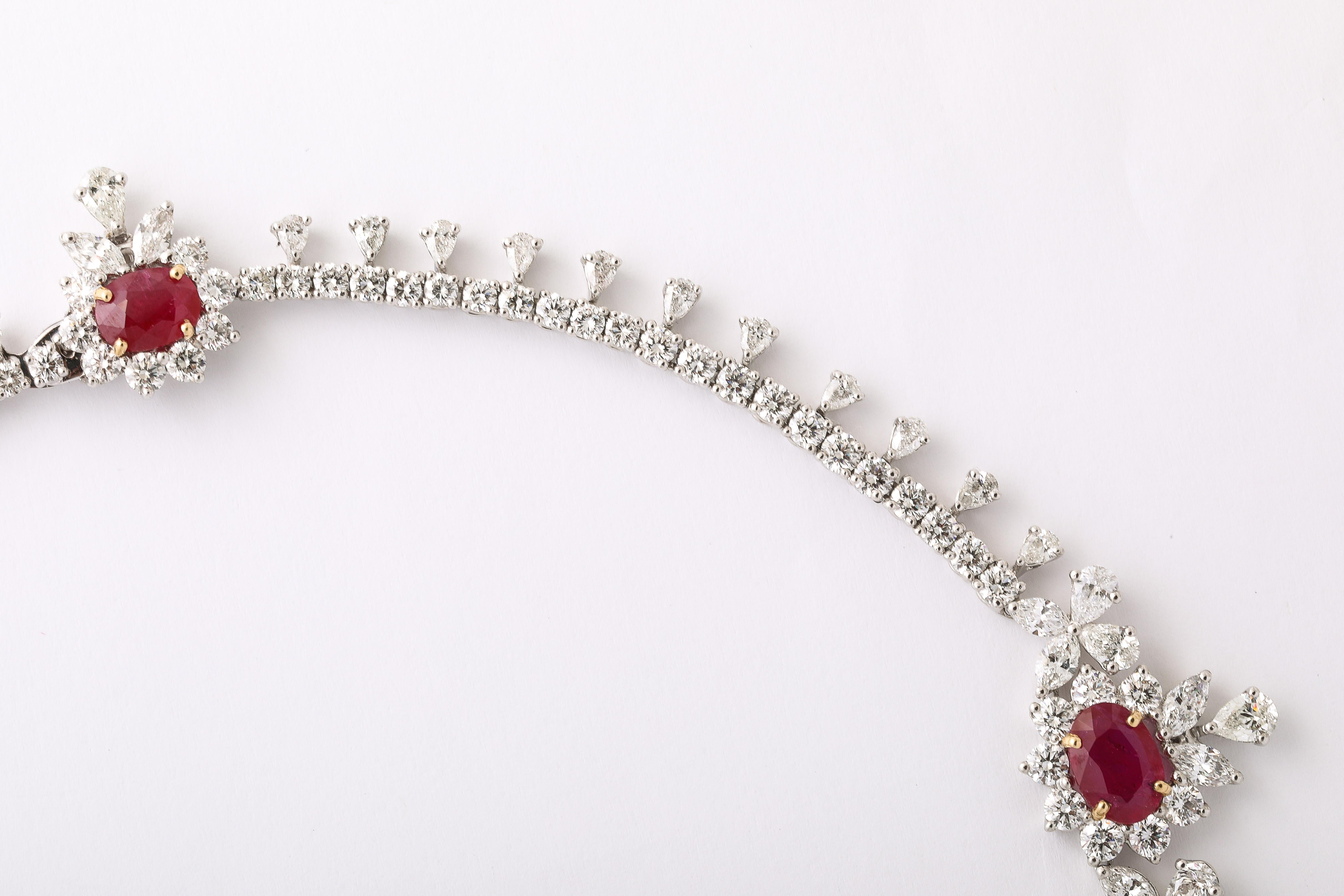 da uomo o donna Collana di rubini e diamanti in vendita