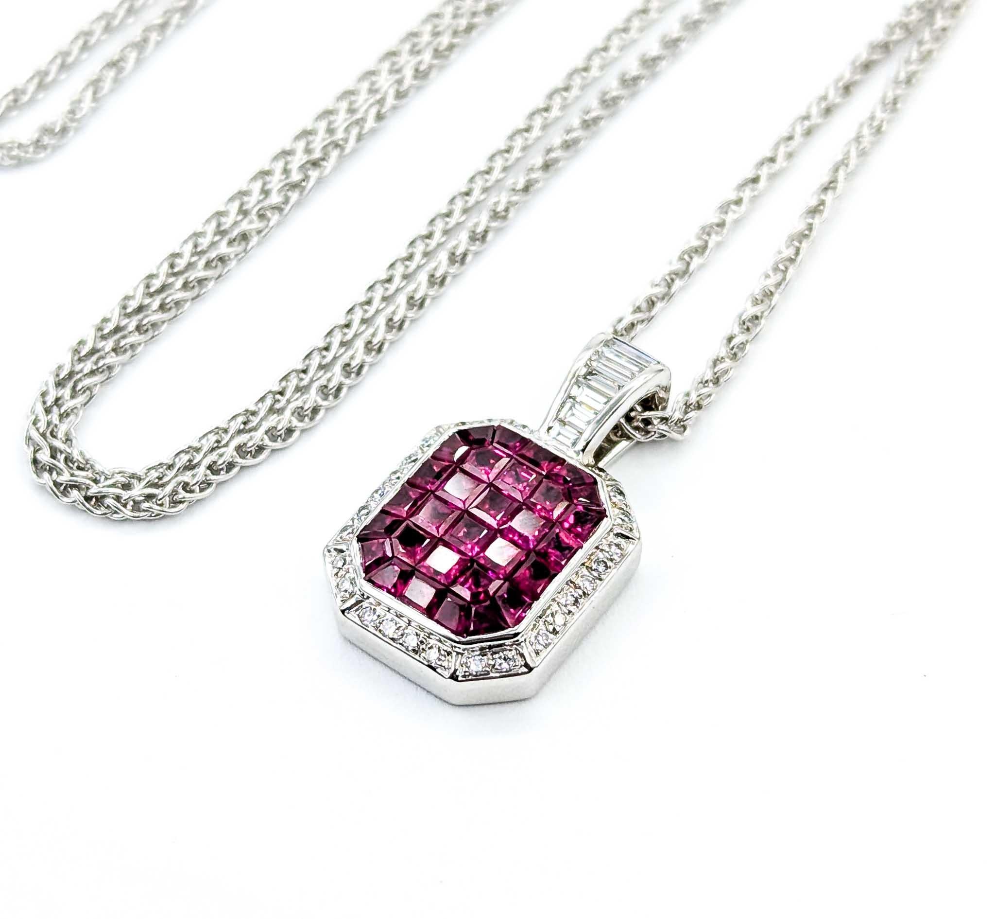 Ruby and Diamond Pendant in 18k White Gold In Excellent Condition For Sale In Bloomington, MN