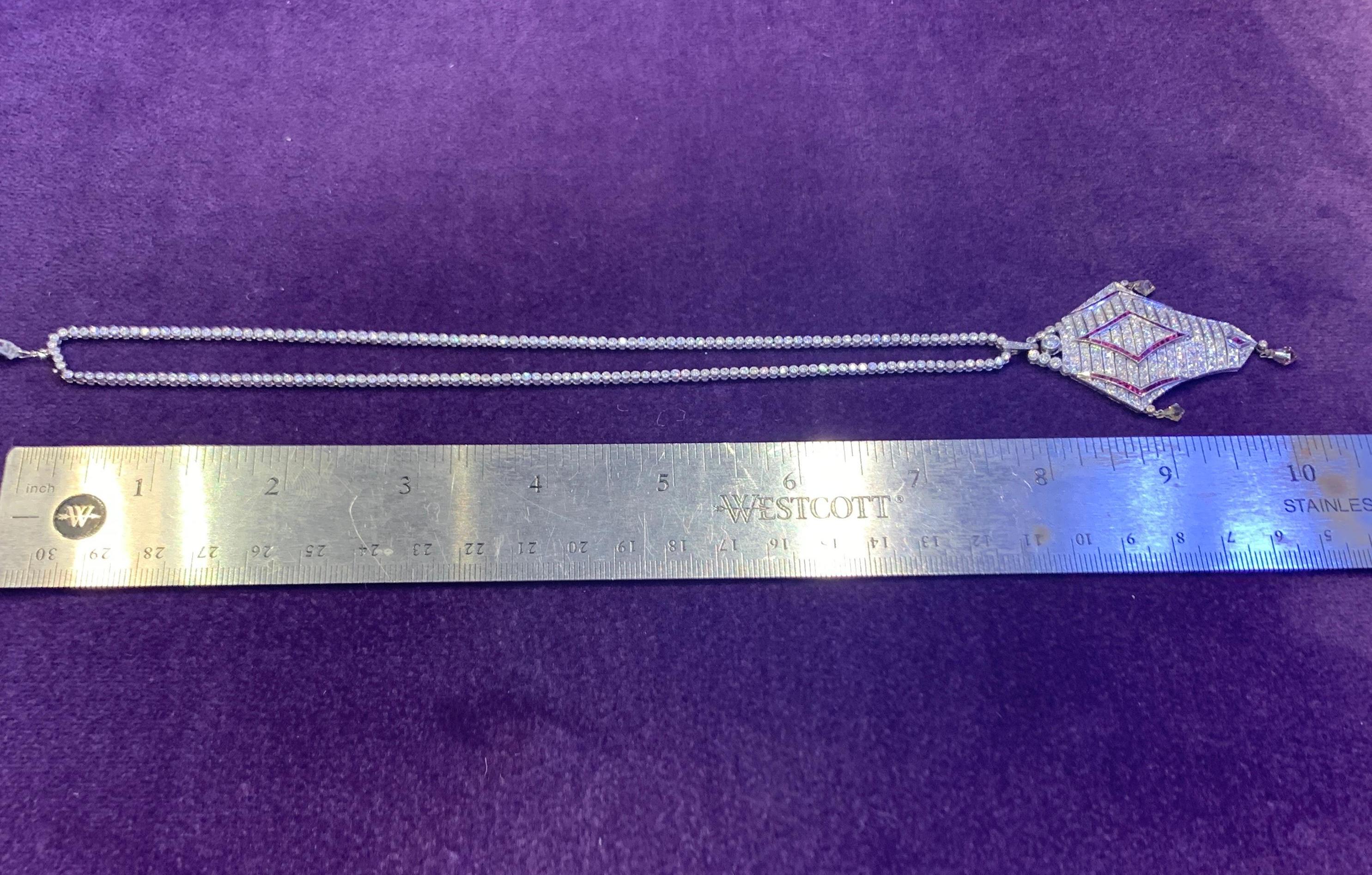 Collana con ciondolo in rubino e diamanti in vendita 5