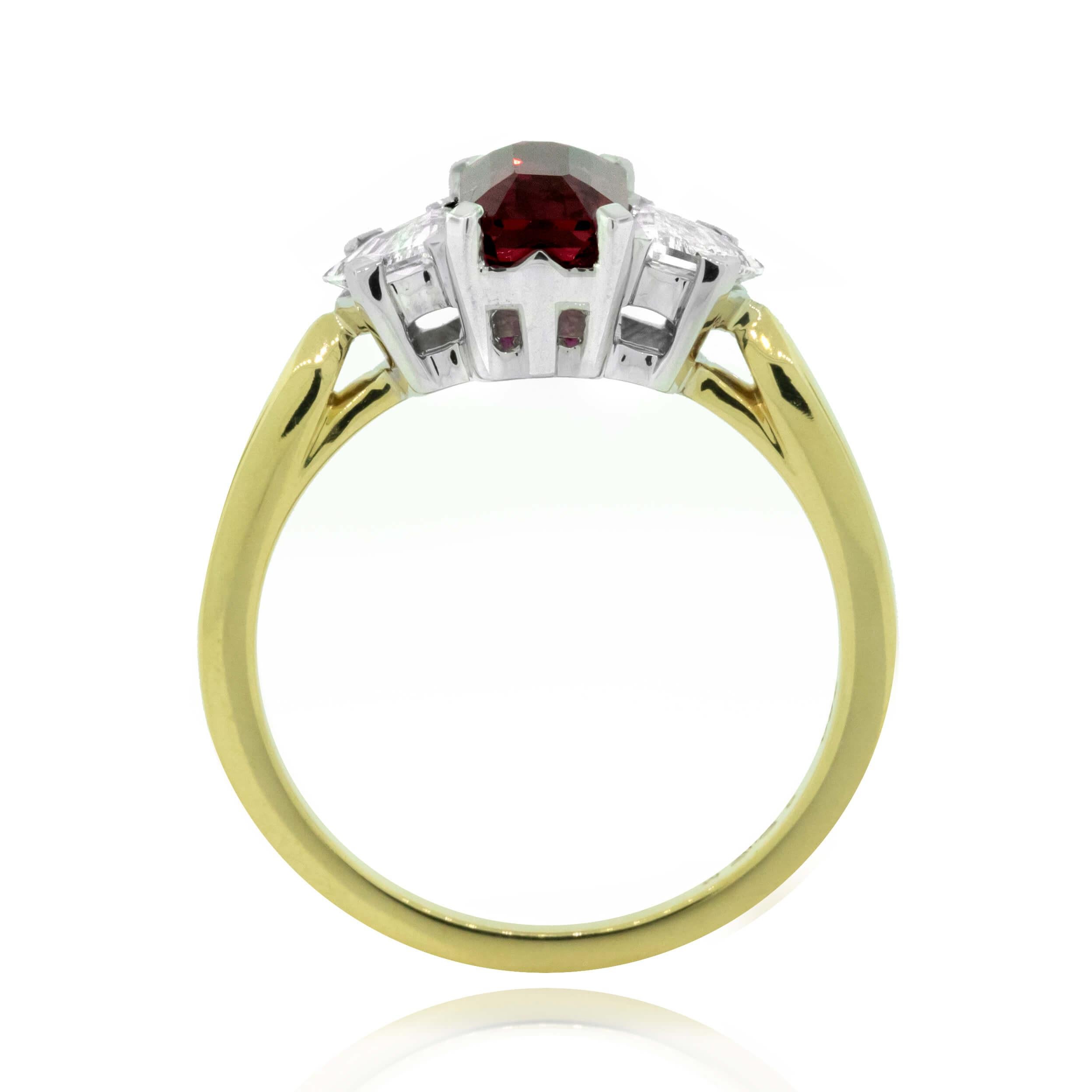 Ruby and Diamond Ring - A Gerard McCabe Aeon Design In New Condition For Sale In ADELAIDE, SA