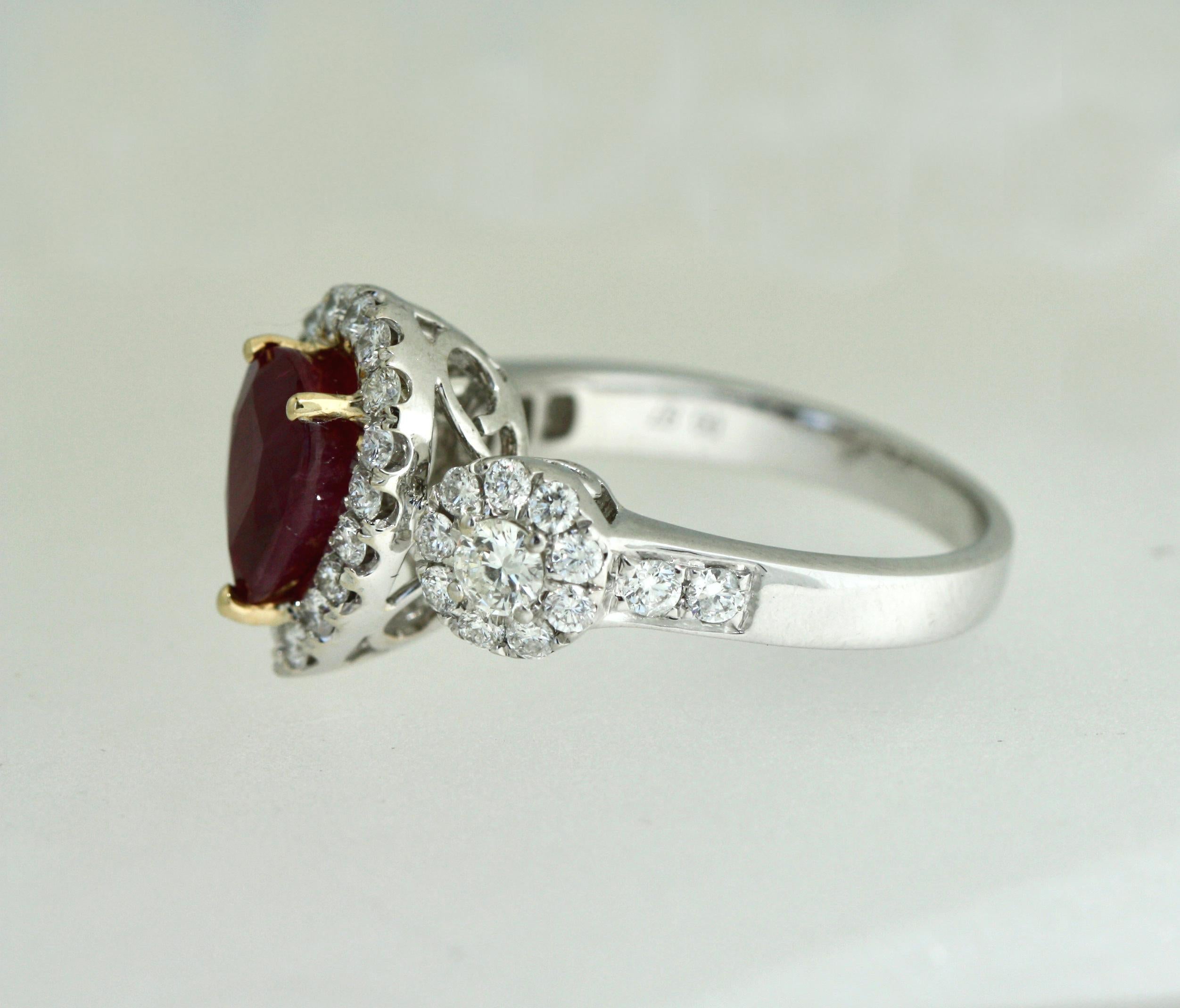 Ruby and Diamond Ring In Good Condition In Palm Beach, FL