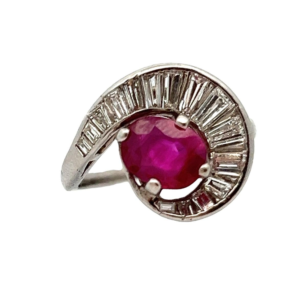 Rubin- und Diamantring Damen im Angebot