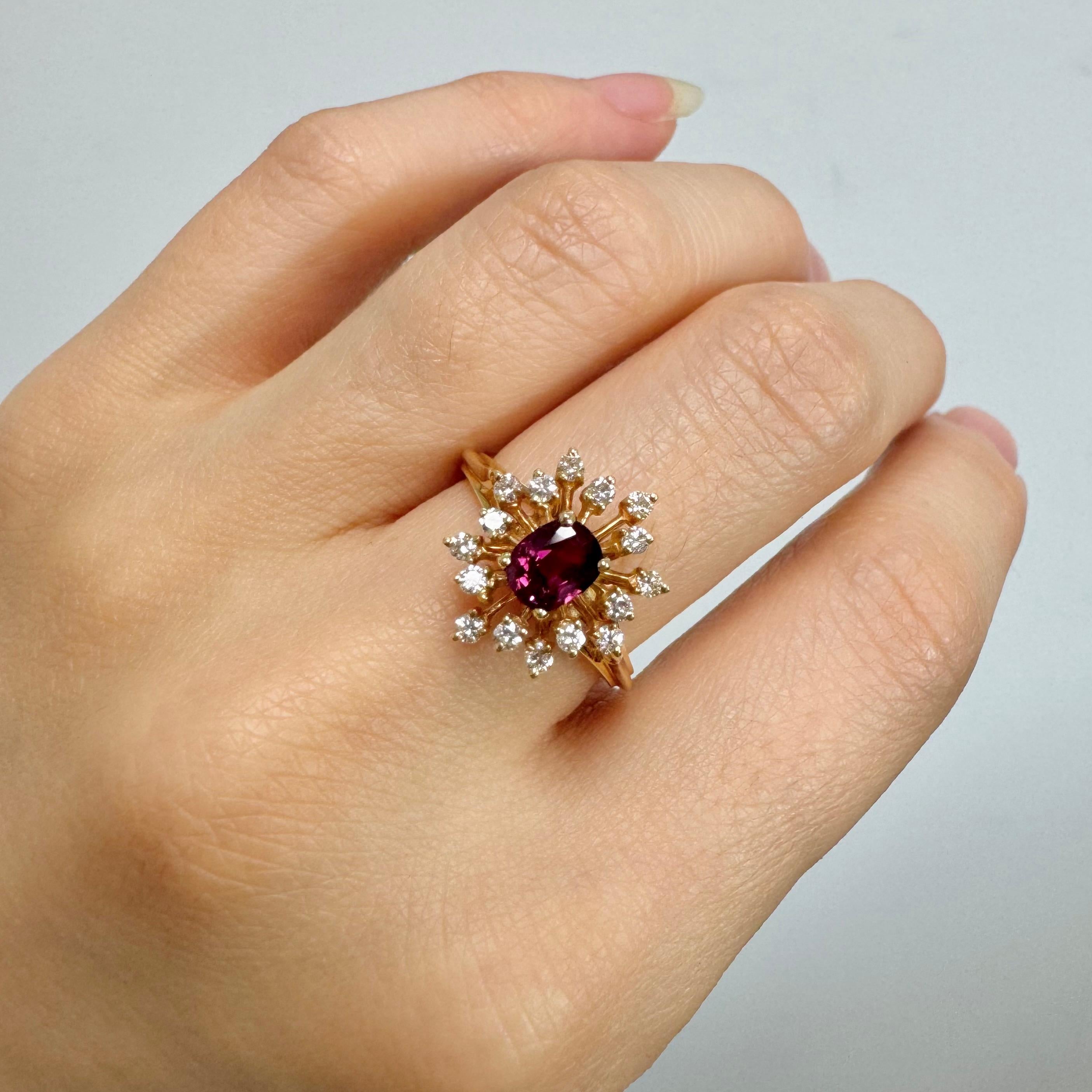 Women's Ruby and Diamond Ring in 14k yellow gold For Sale