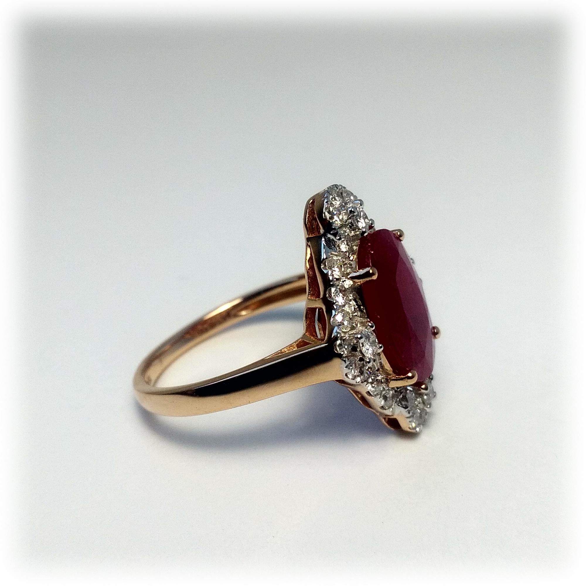  GIA Ruby Yellow Gold Cocktail Ring  In New Condition For Sale In Richmond, BC