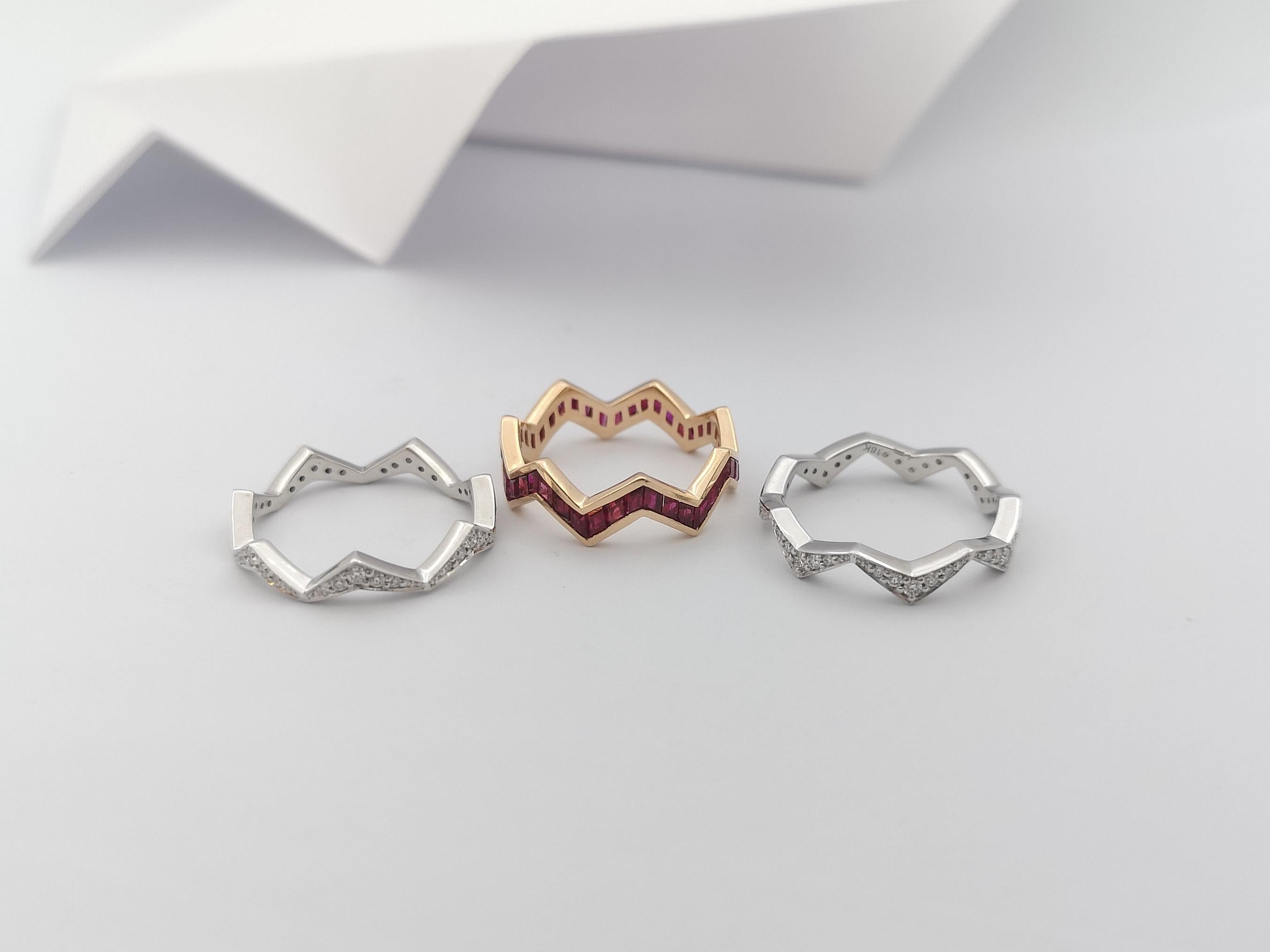 Anello con rubini e diamanti in oro rosa/bianco 18 carati in vendita 7