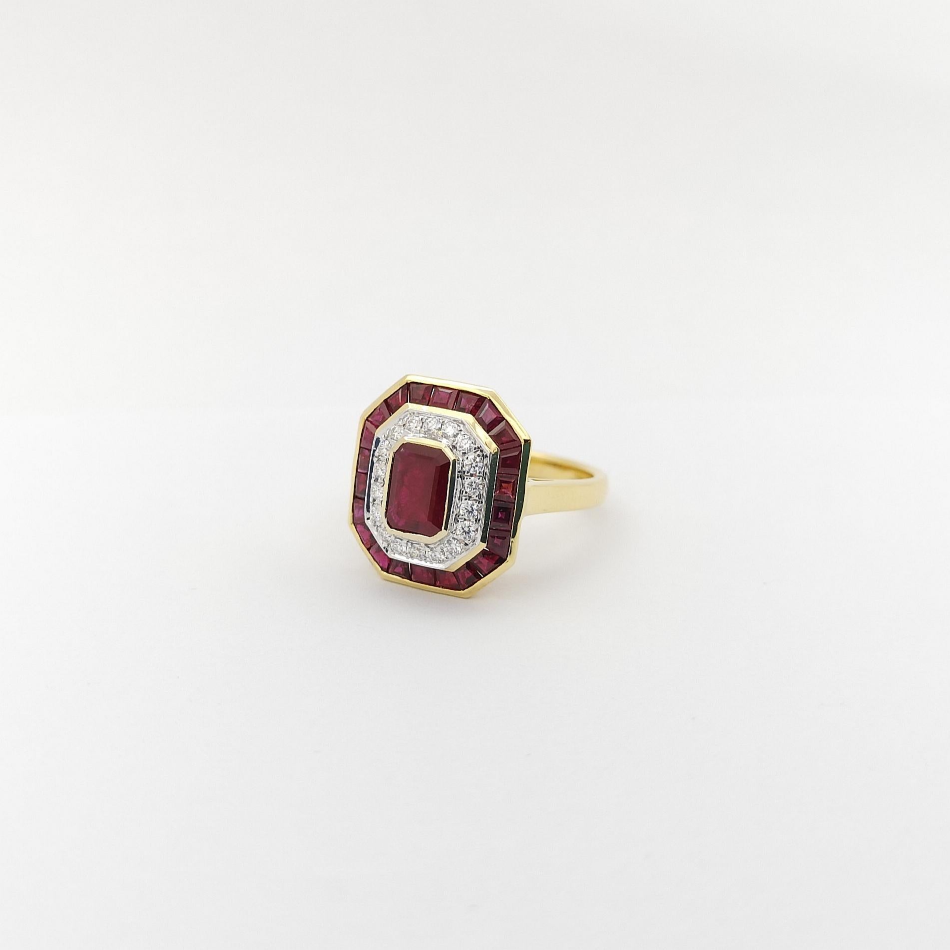 Ruby and Diamond Ring set in 18k Gold Settings For Sale 6