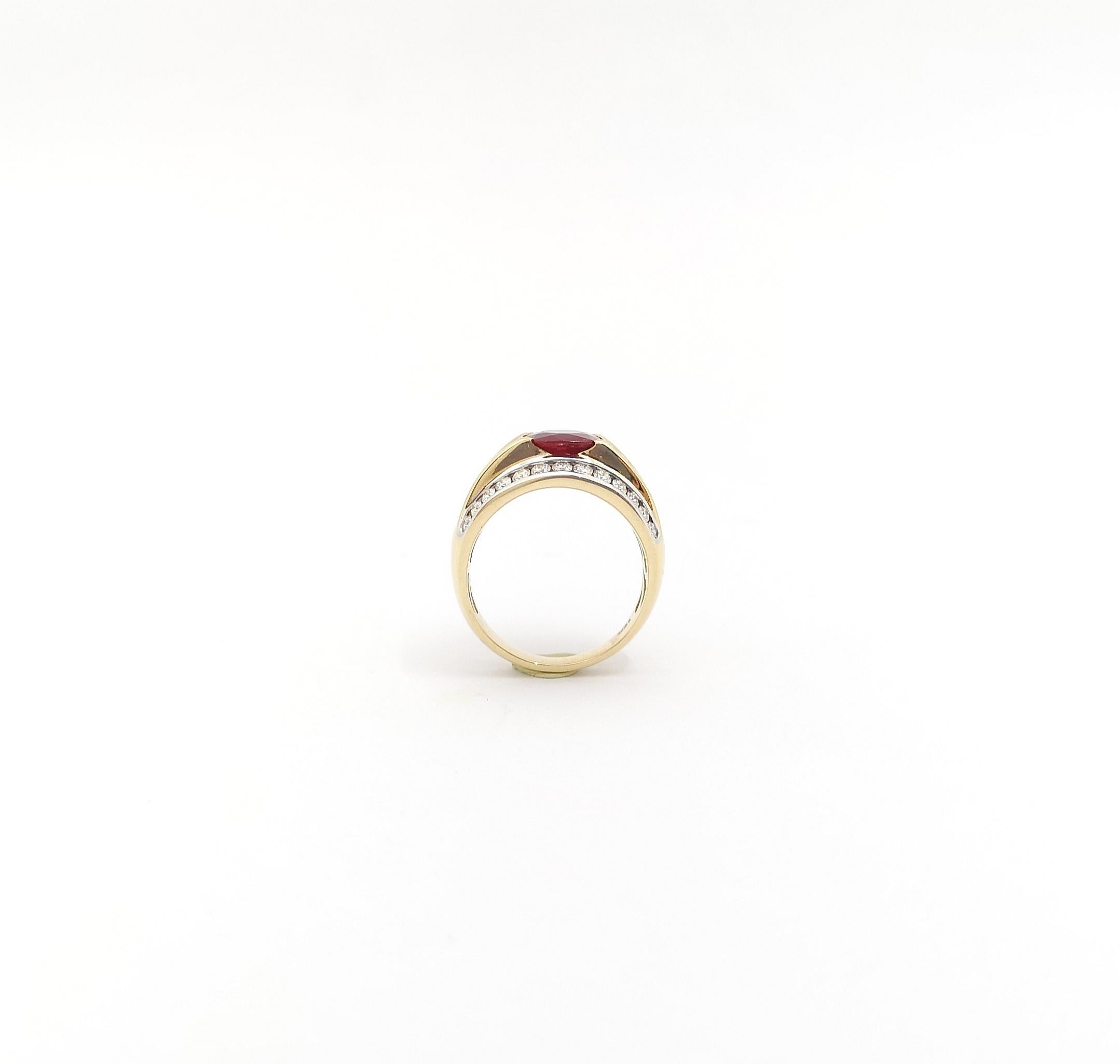 Ring mit Rubin und Diamant in 18 Karat Goldfassungen gefasst im Angebot 6