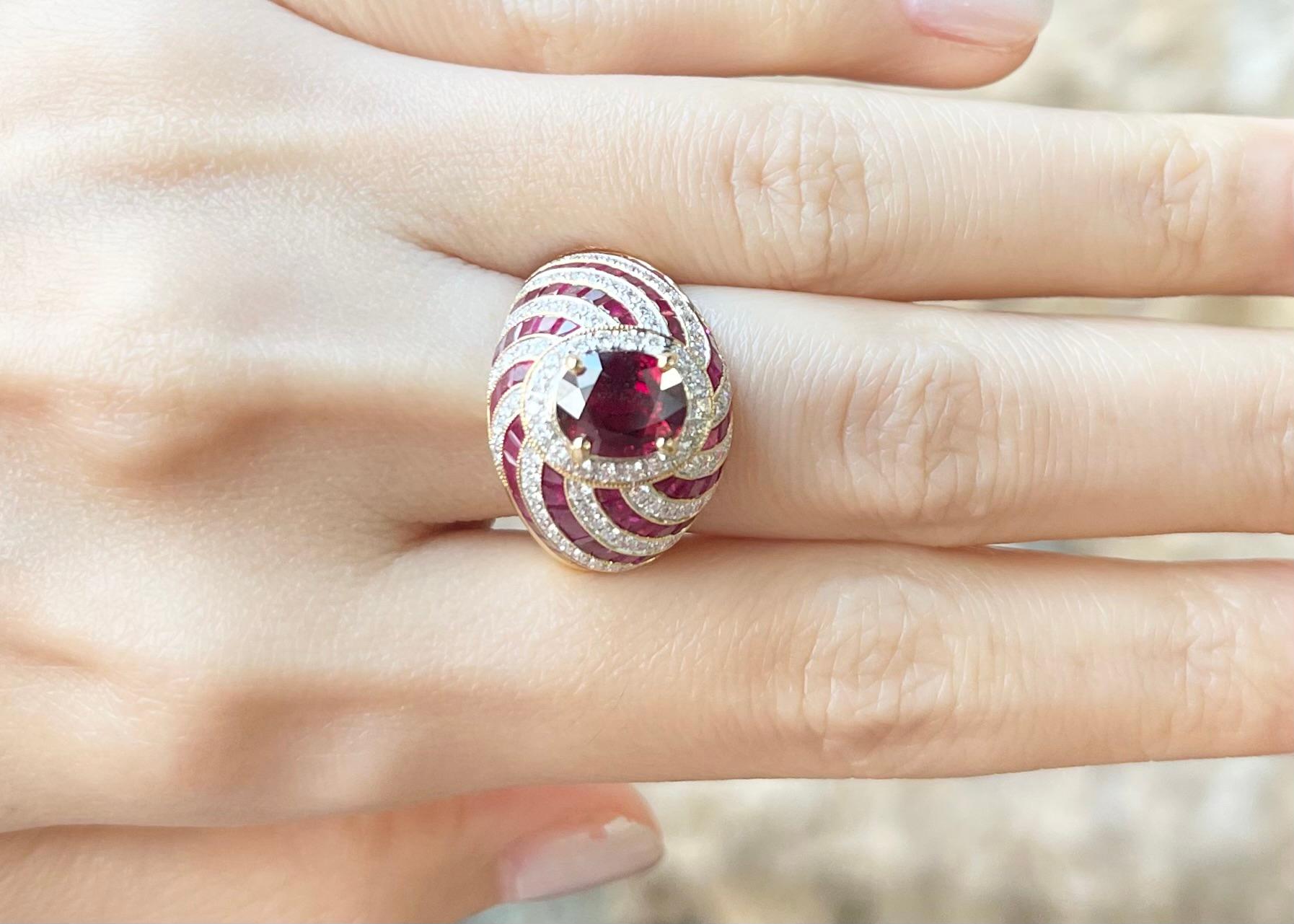 Ring mit Rubin und Diamant in 18 Karat Goldfassungen gefasst (Art déco) im Angebot