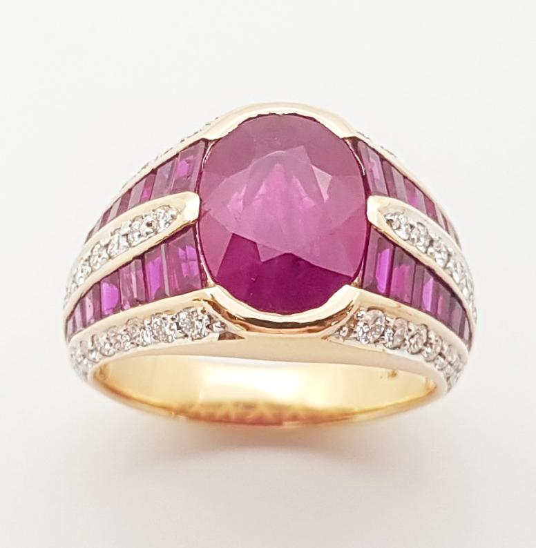 Mixed Cut Ruby and Diamond Ring Set in 18K Gold Settings For Sale