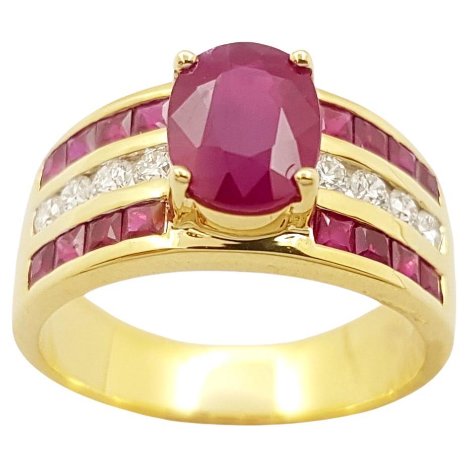 Ring mit Rubin und Diamant in 18 Karat Goldfassungen gefasst im Angebot