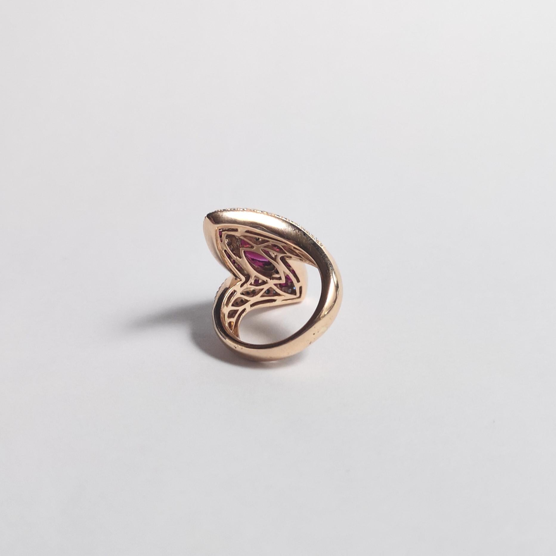 Ring mit Rubin und Diamant in 18 Karat Roségold gefasst im Angebot 12