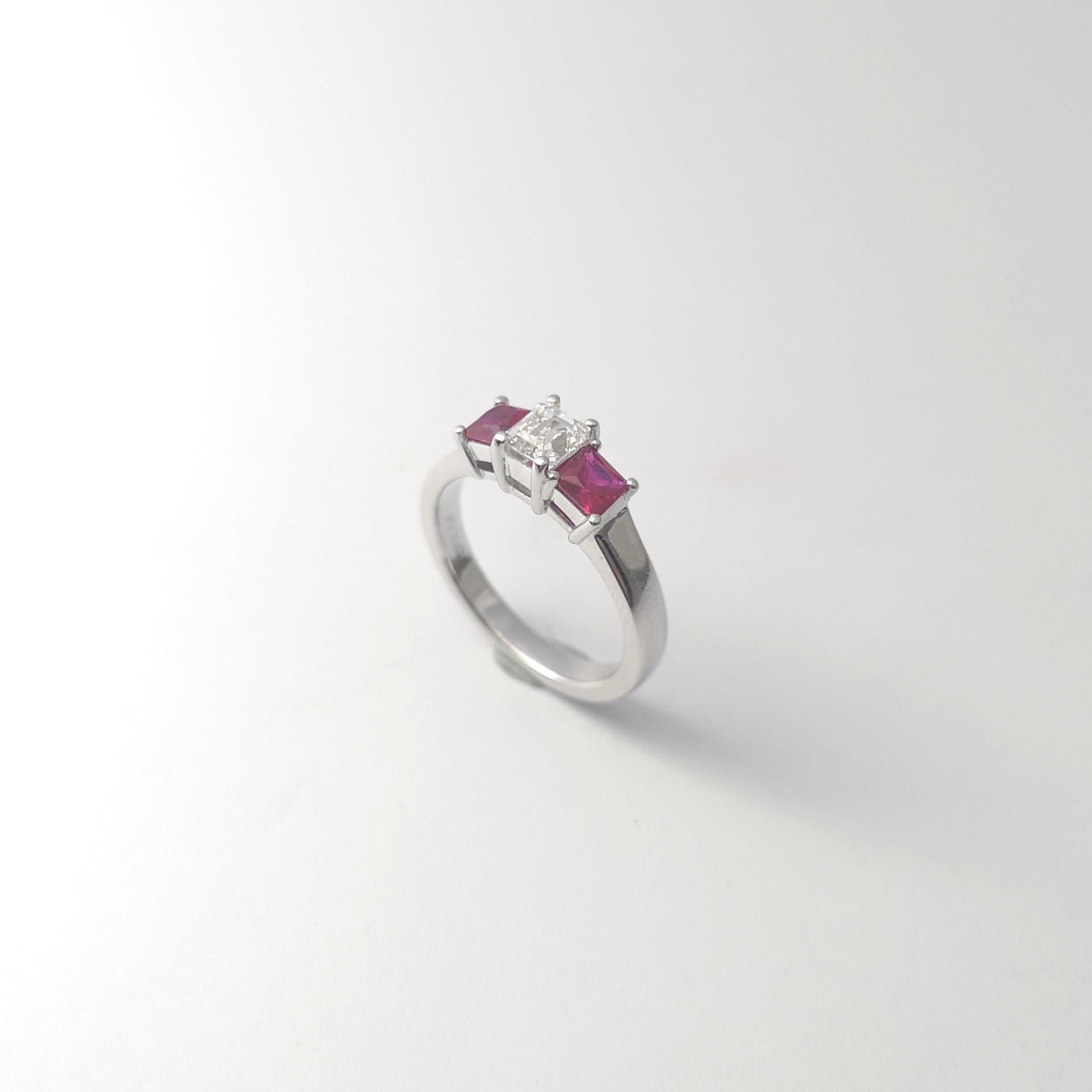 Bague rubis et diamant en platine 950 en vente 3