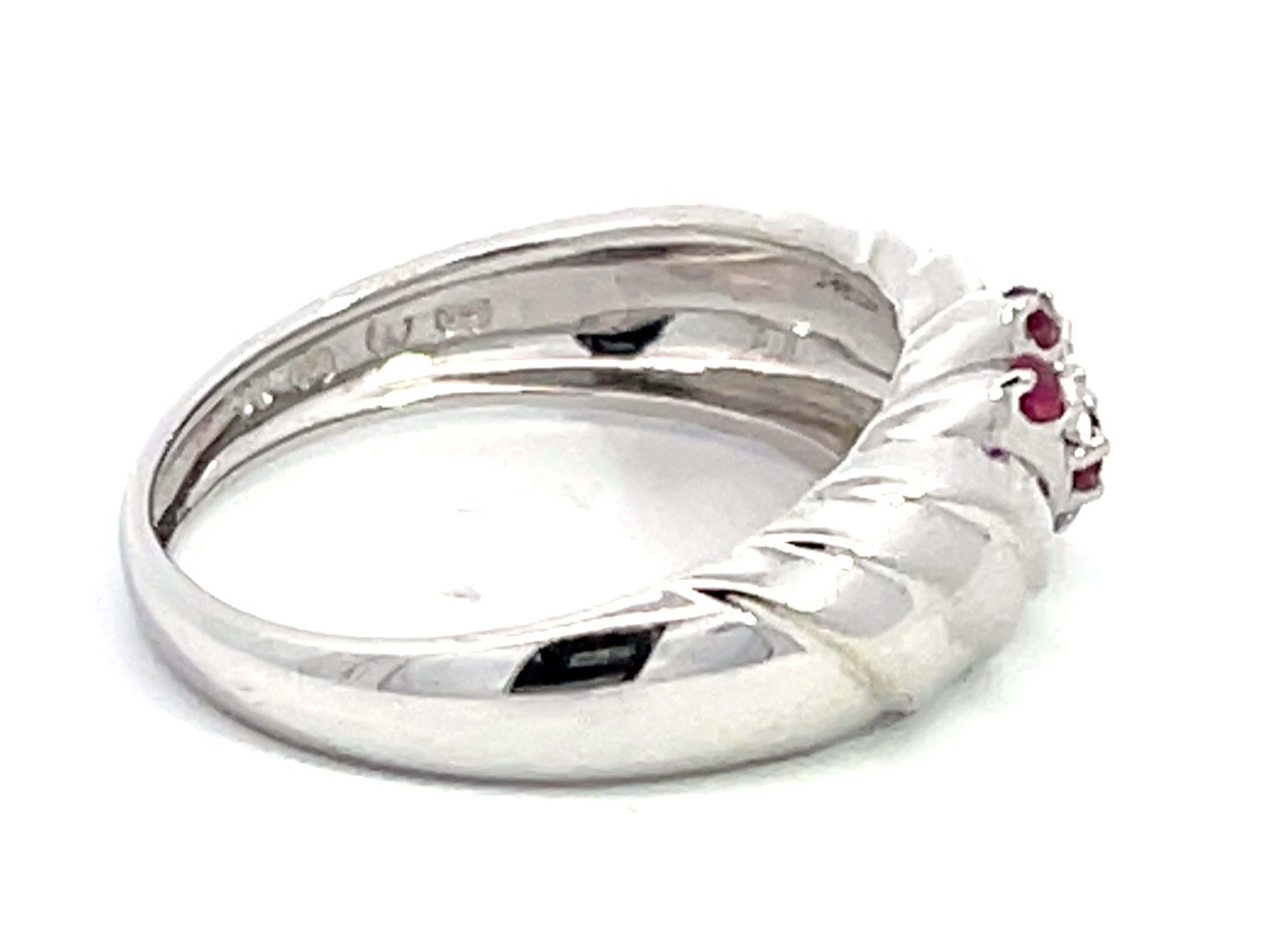 Ruby and Diamond Ripple Band in 14k White Gold In Excellent Condition For Sale In Honolulu, HI