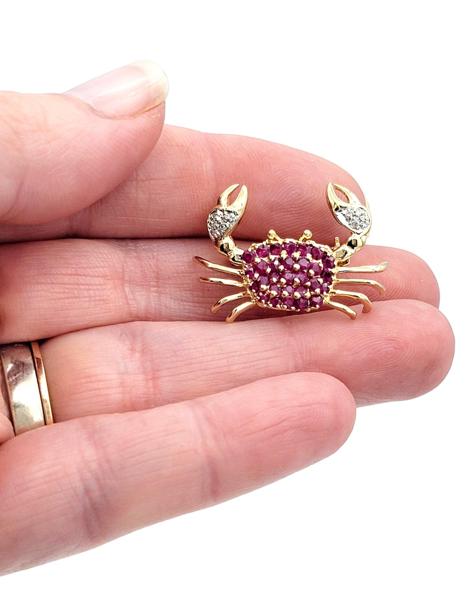 Ruby and Diamond Small Crab Design Brooch / Pendant Set in 14 Karat Yellow Gold In Good Condition For Sale In Scottsdale, AZ