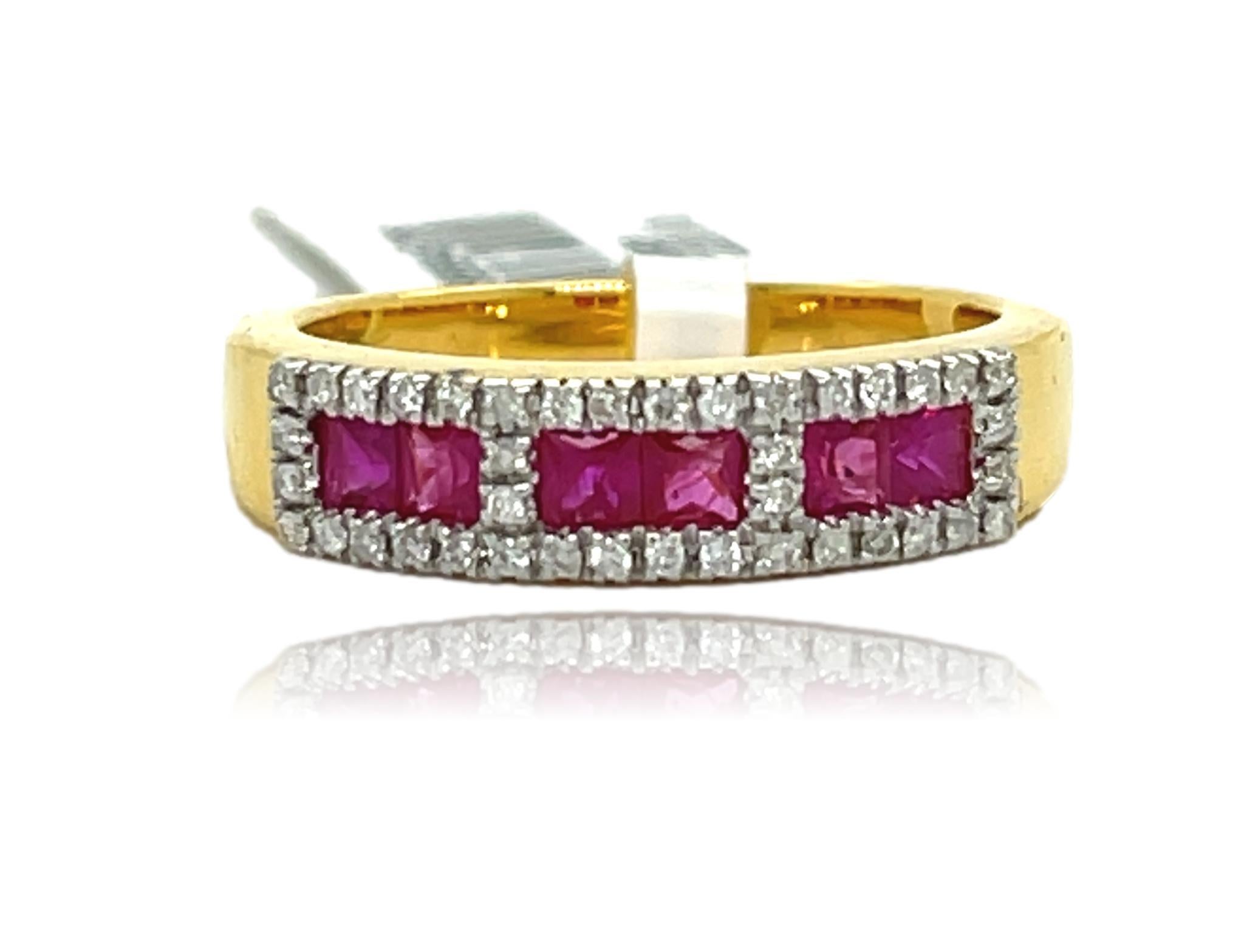 Ruby and Diamond Stackable Band in 14k Yellow Gold In New Condition For Sale In New York, NY
