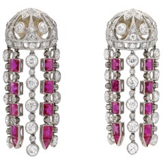 Pendientes de borla de rubíes y diamantes, hacia 1920