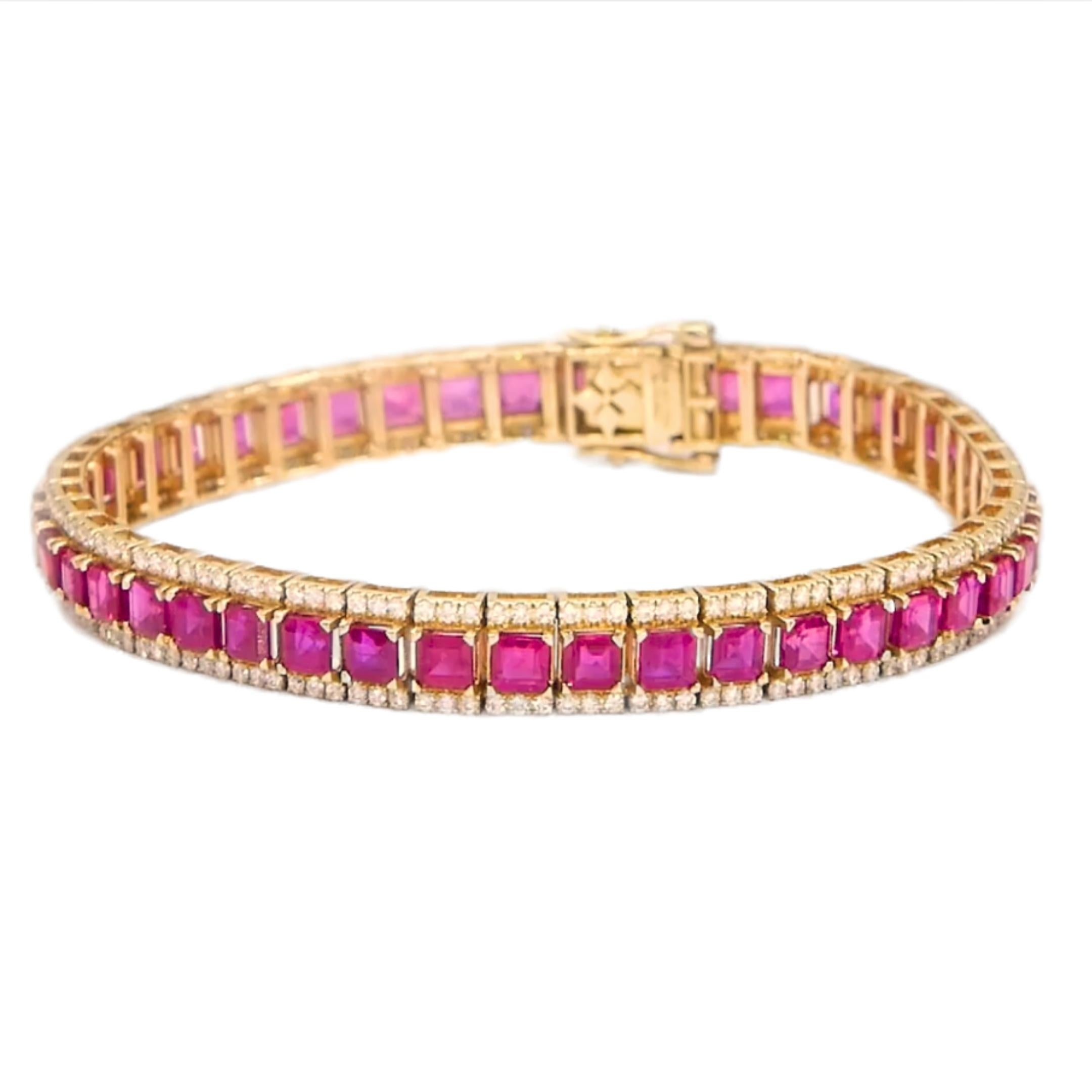De las mujeres Ruby and Diamond Tennis Bracelet Statement 18K Yellow Gold en venta