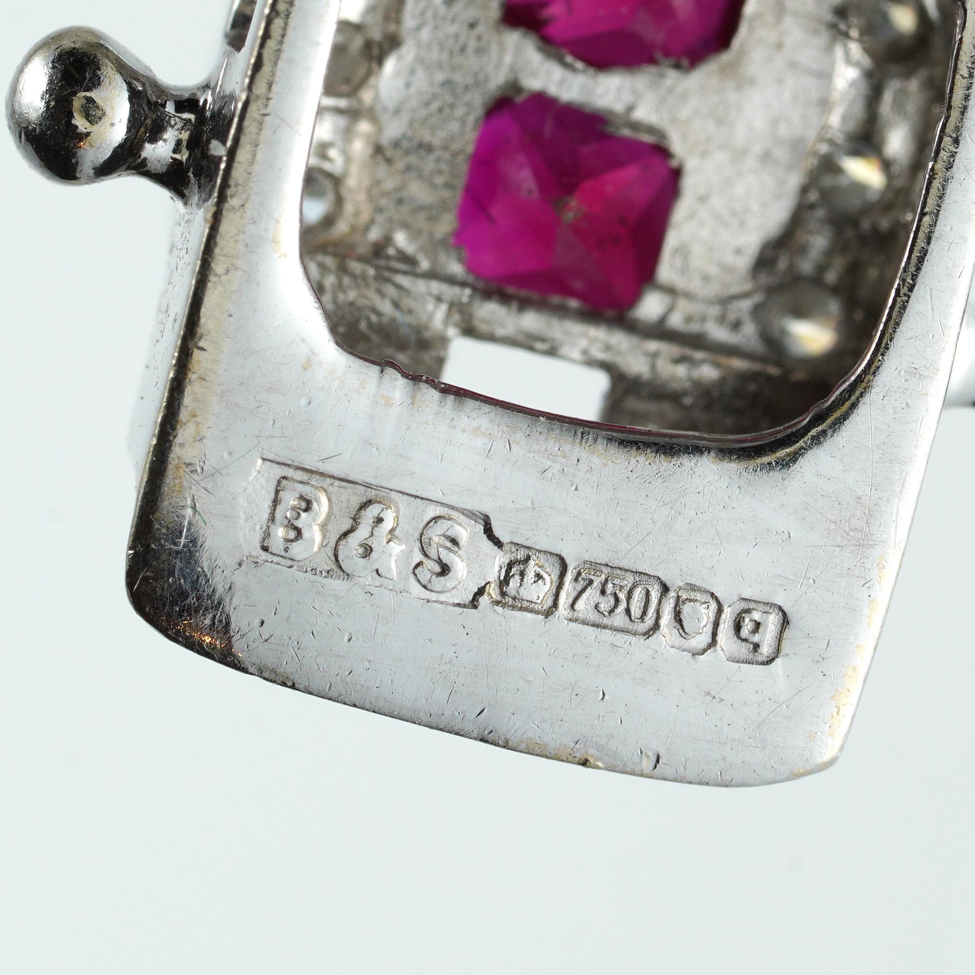 Rubin- und Diamant-Armband mit drei Linien (Carréeschliff) im Angebot