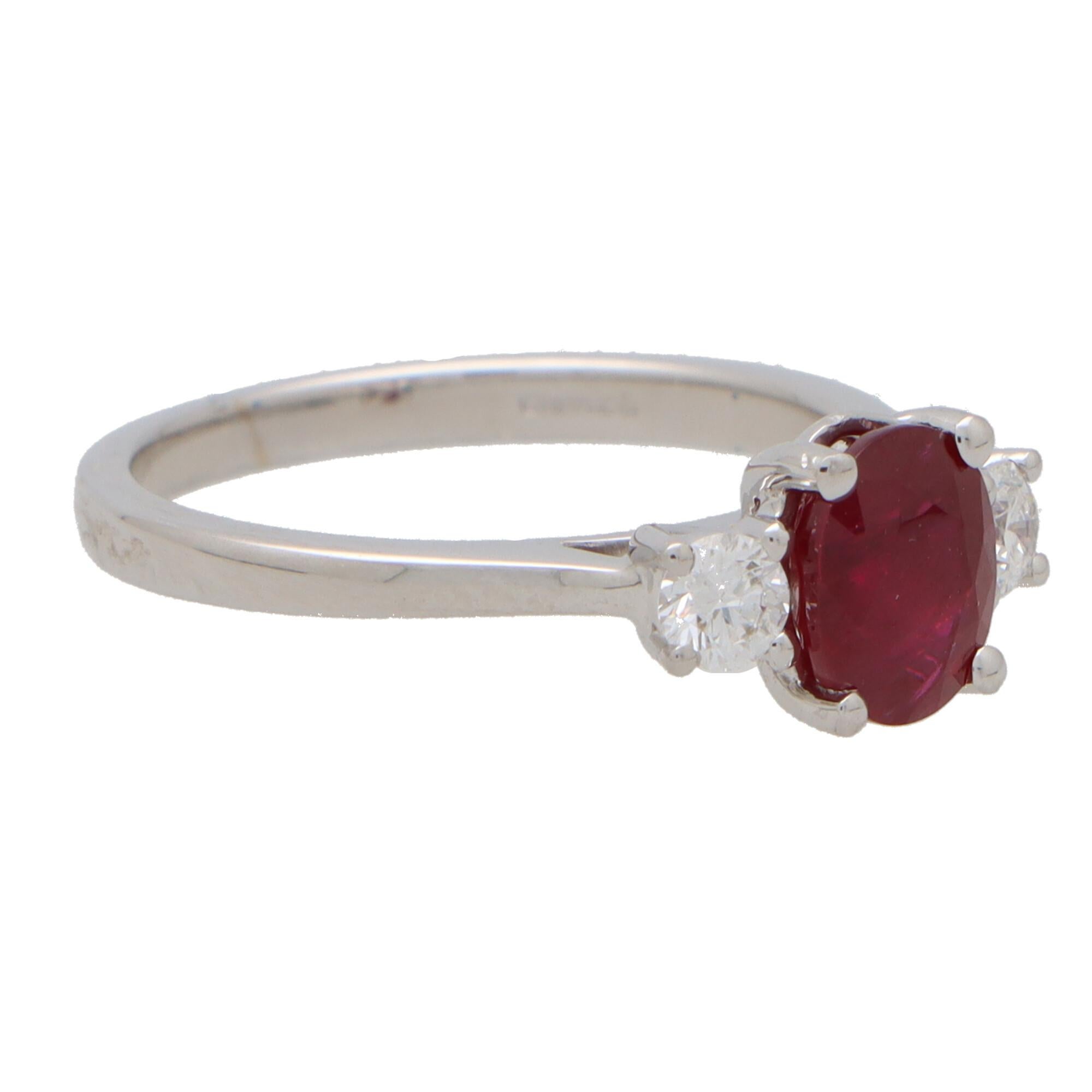 Ruby and Diamond Trilogy Ring in 18k White Gold In Excellent Condition For Sale In London, GB