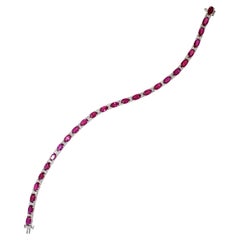 Bracelet contemporain en or blanc avec rubis et diamants