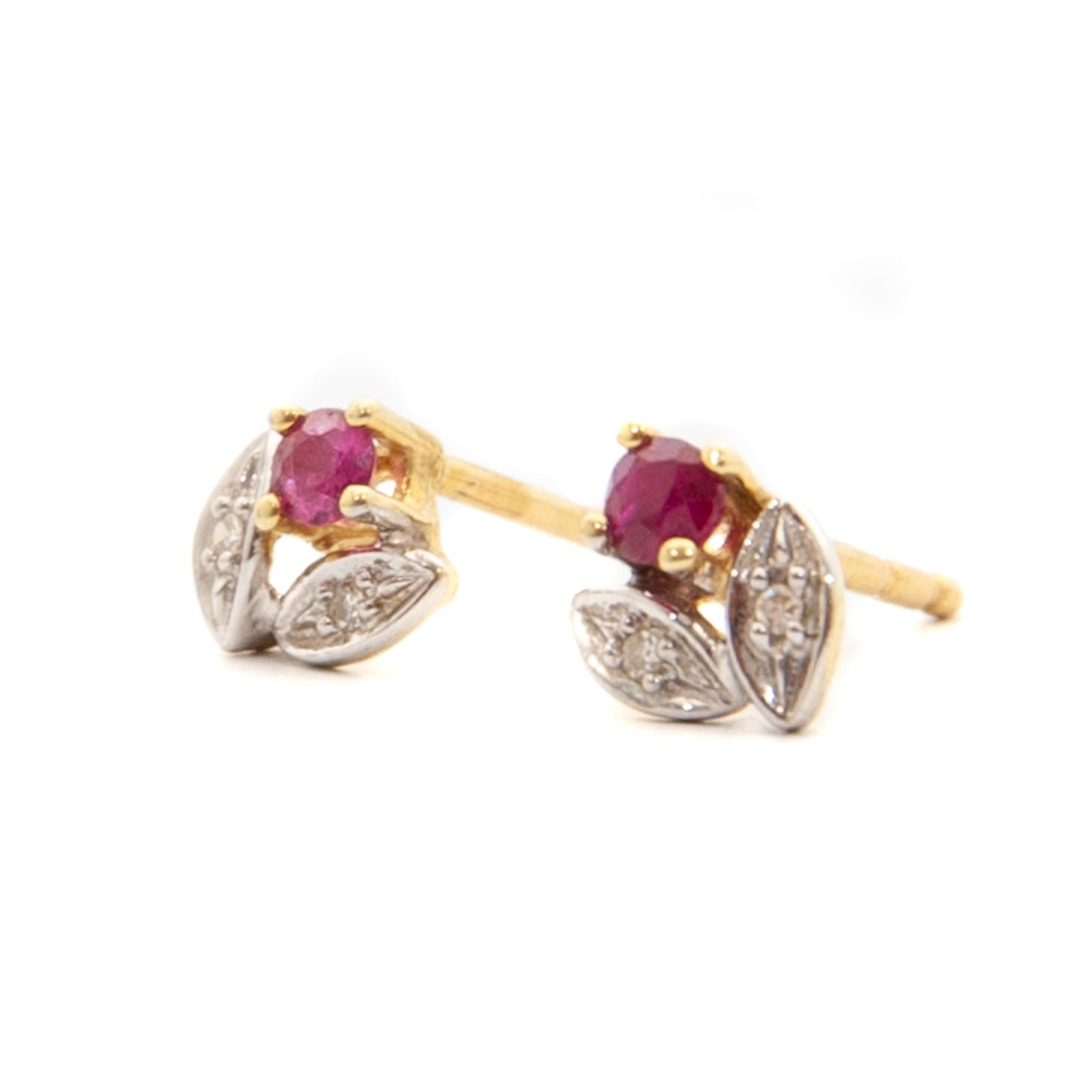 Vintage Ruby and Diamond 14 Karat White Gold Floral Stud Earrings For Sale 1