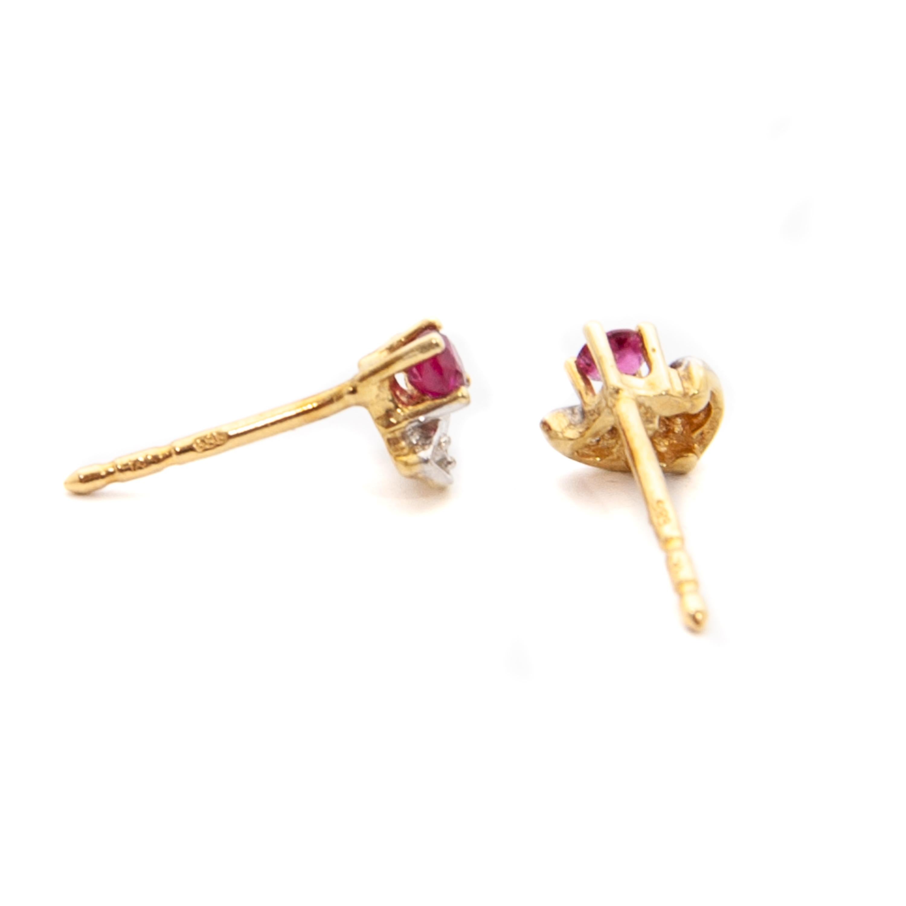 Vintage Ruby and Diamond 14 Karat White Gold Floral Stud Earrings For Sale 3