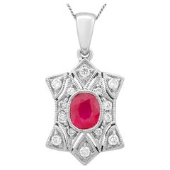 Pendentif en or blanc orné de rubis et de diamants, vers 2000