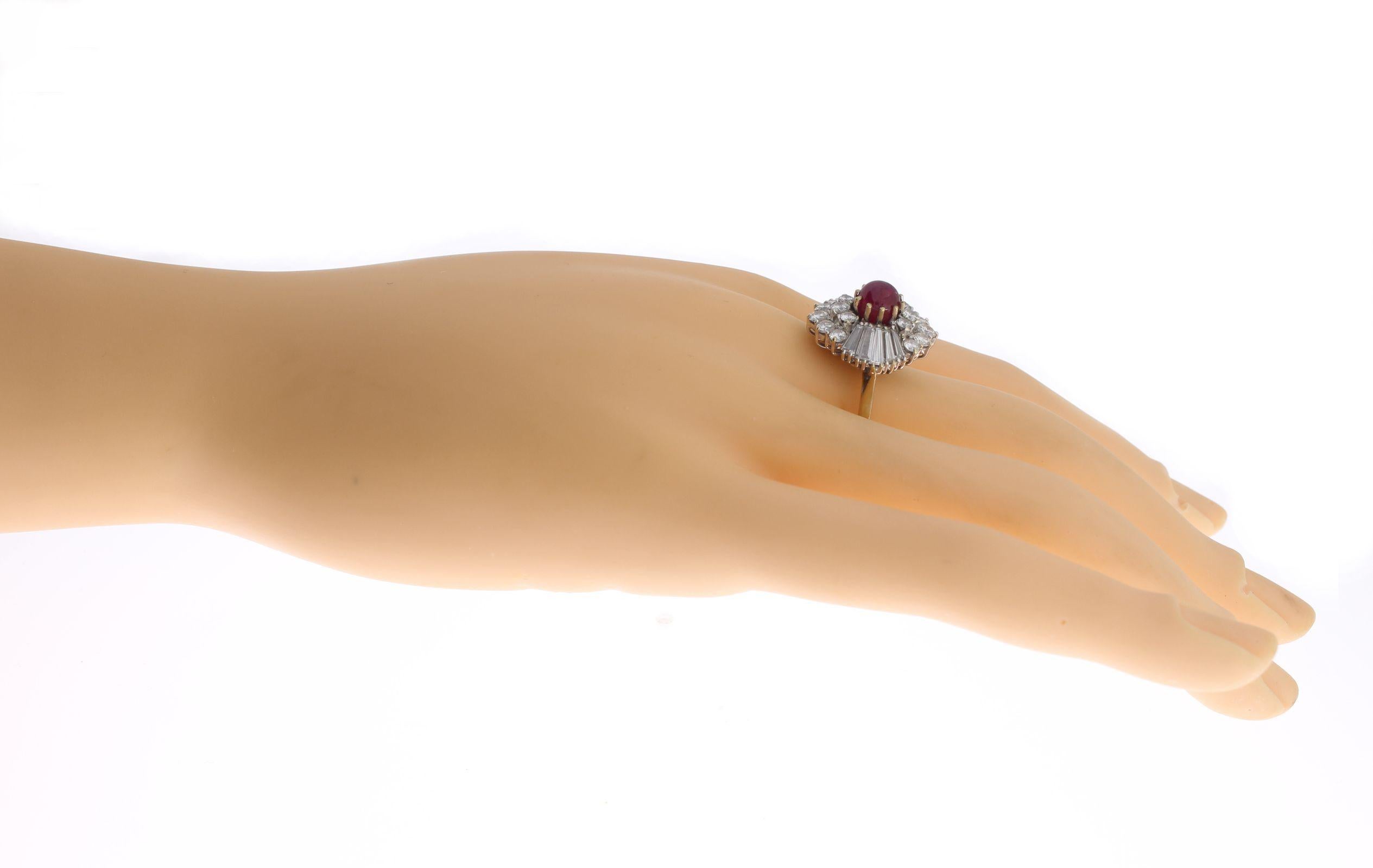 Ruby and Diamonds 18 Carat Gold Cocktail Ring For Sale 5