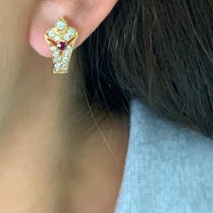 Art-déco-Ohrstecker mit Rubin und Diamanten aus 18 Karat Gelbgold