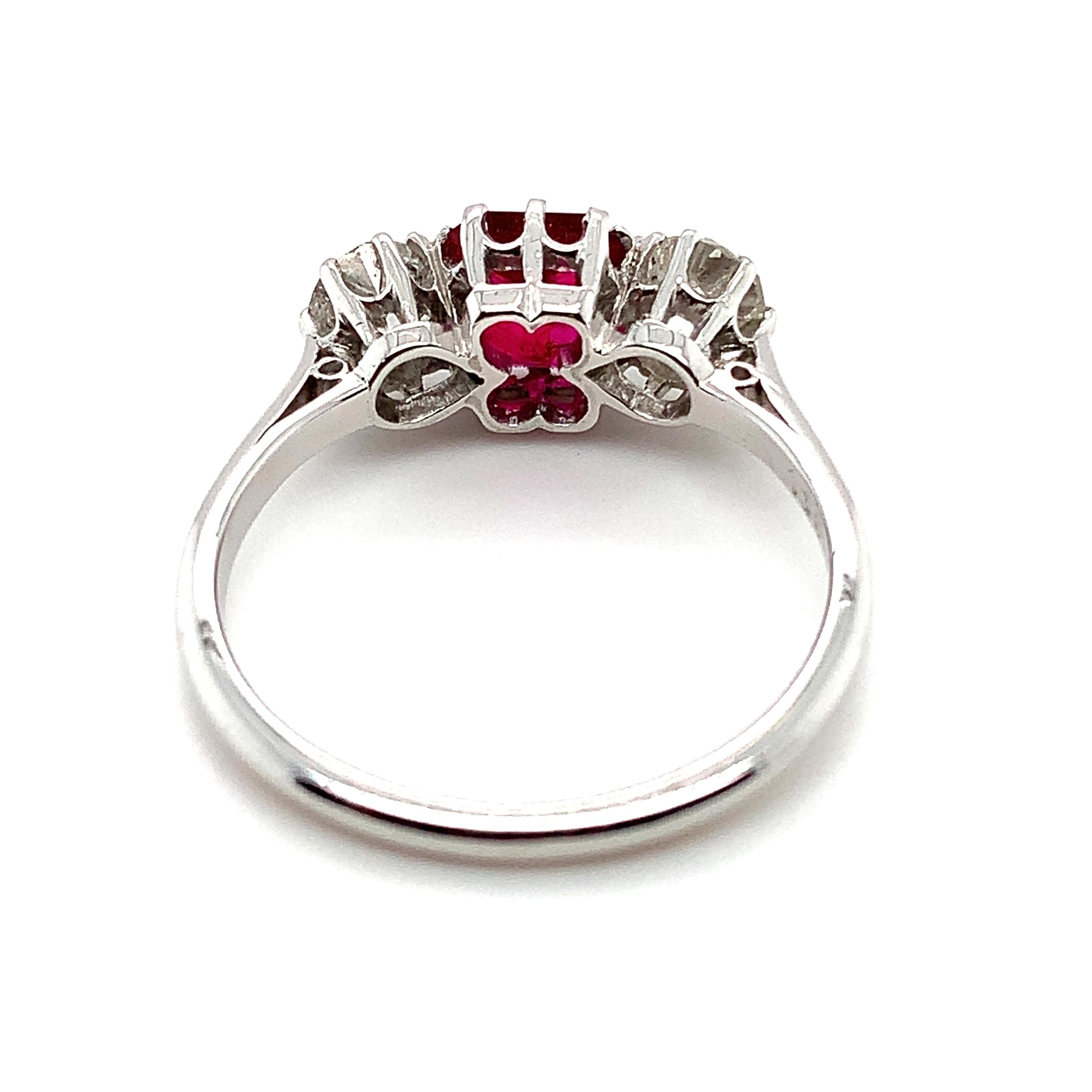 Ruby and old cut diamonds trilogy engagement ring platinum For Sale 2