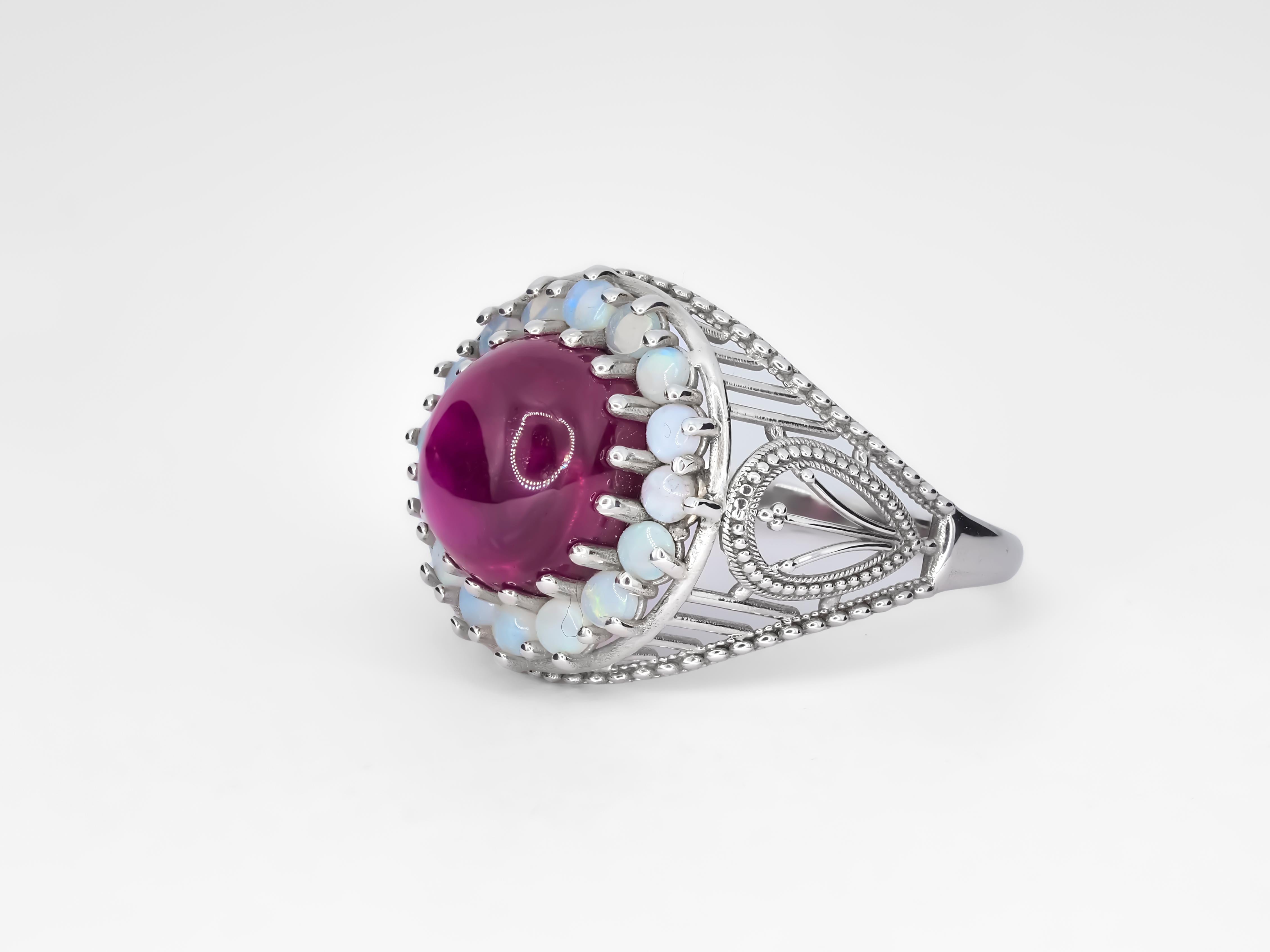 in vendita:  Anello massiccio di rubini e opali 3