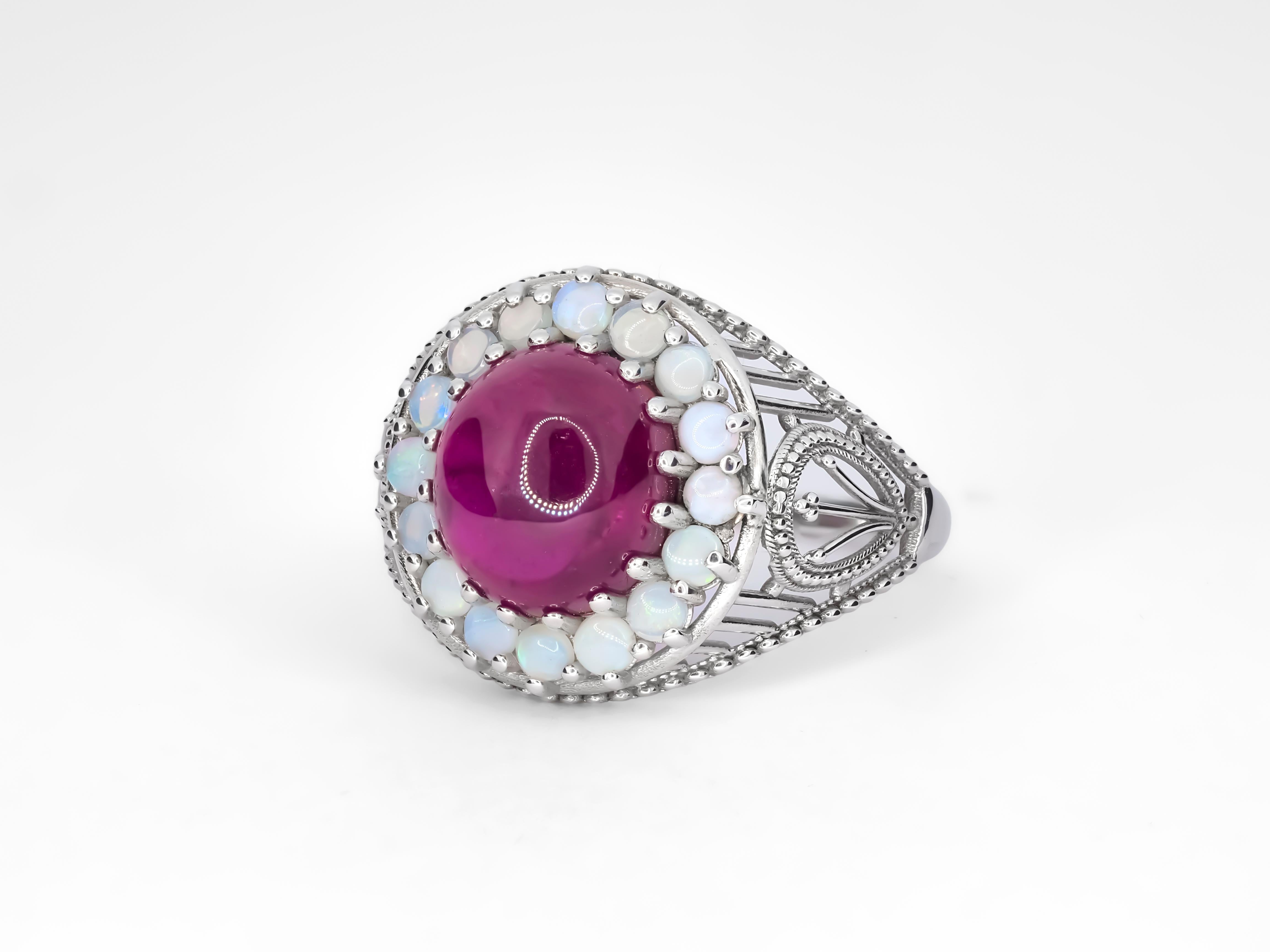 in vendita:  Anello massiccio di rubini e opali 4