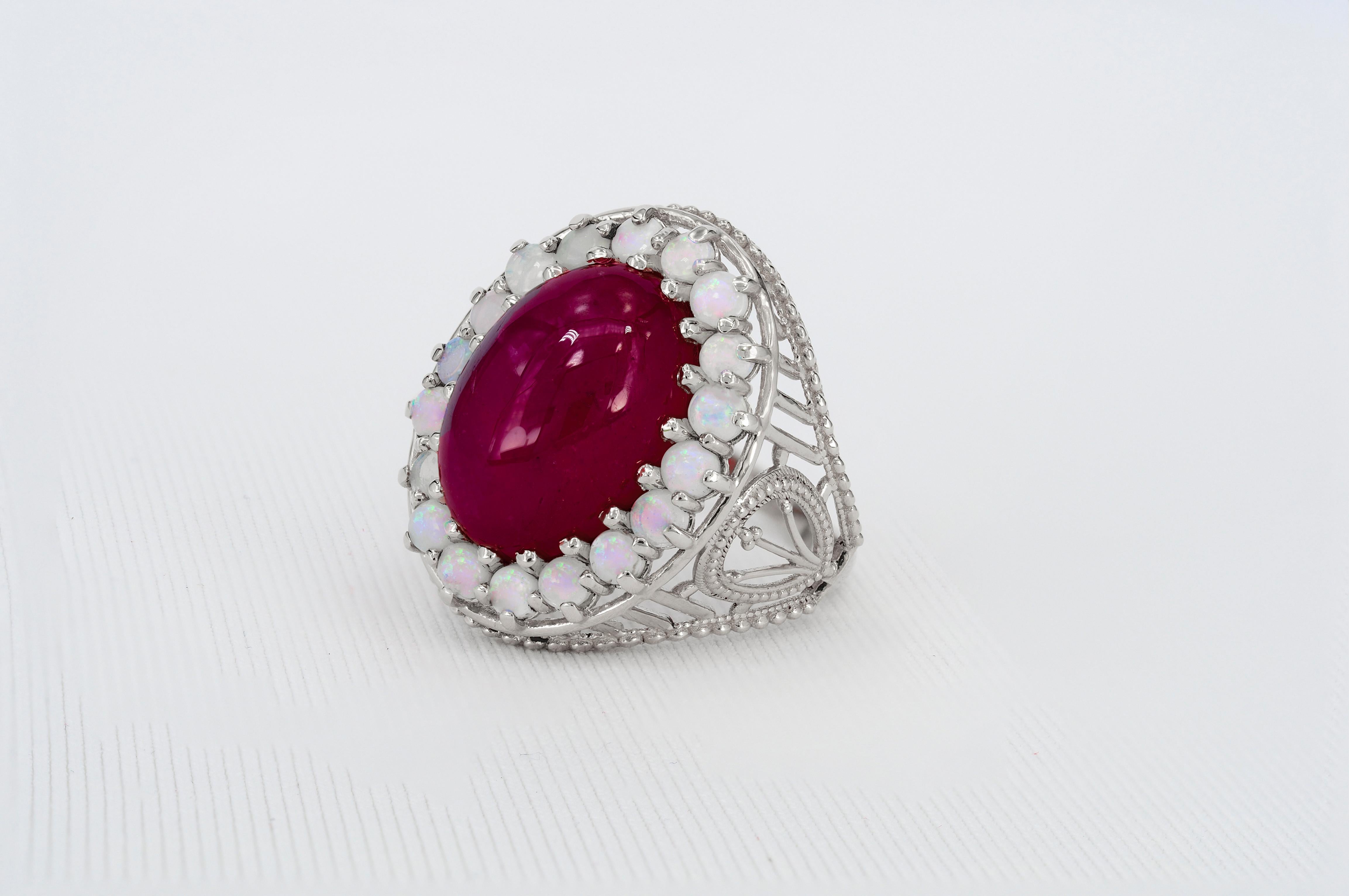 En venta: Anillo Masivo de Rubí y Ópalos  4
