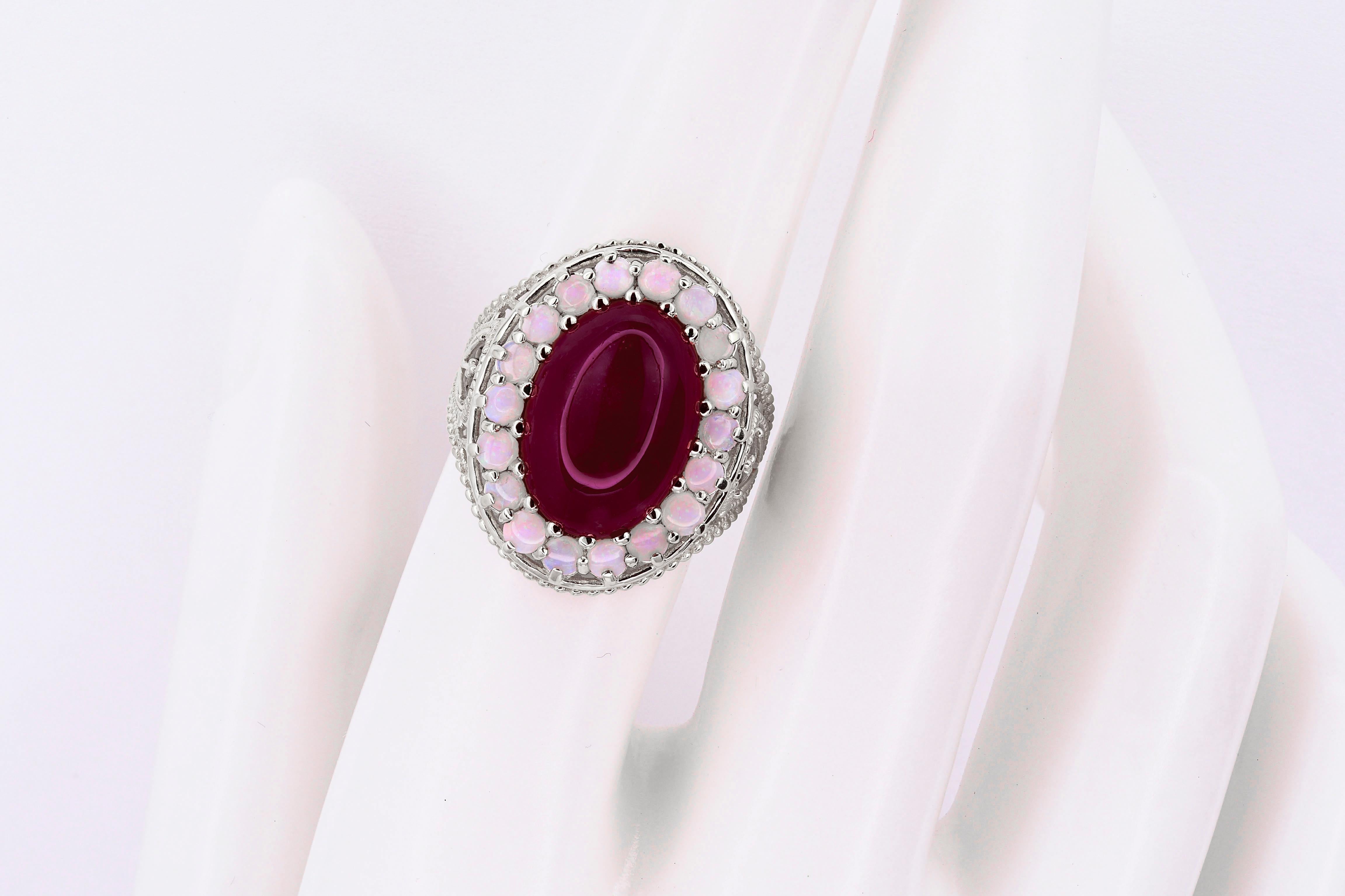 En venta: Anillo Masivo de Rubí y Ópalos  6