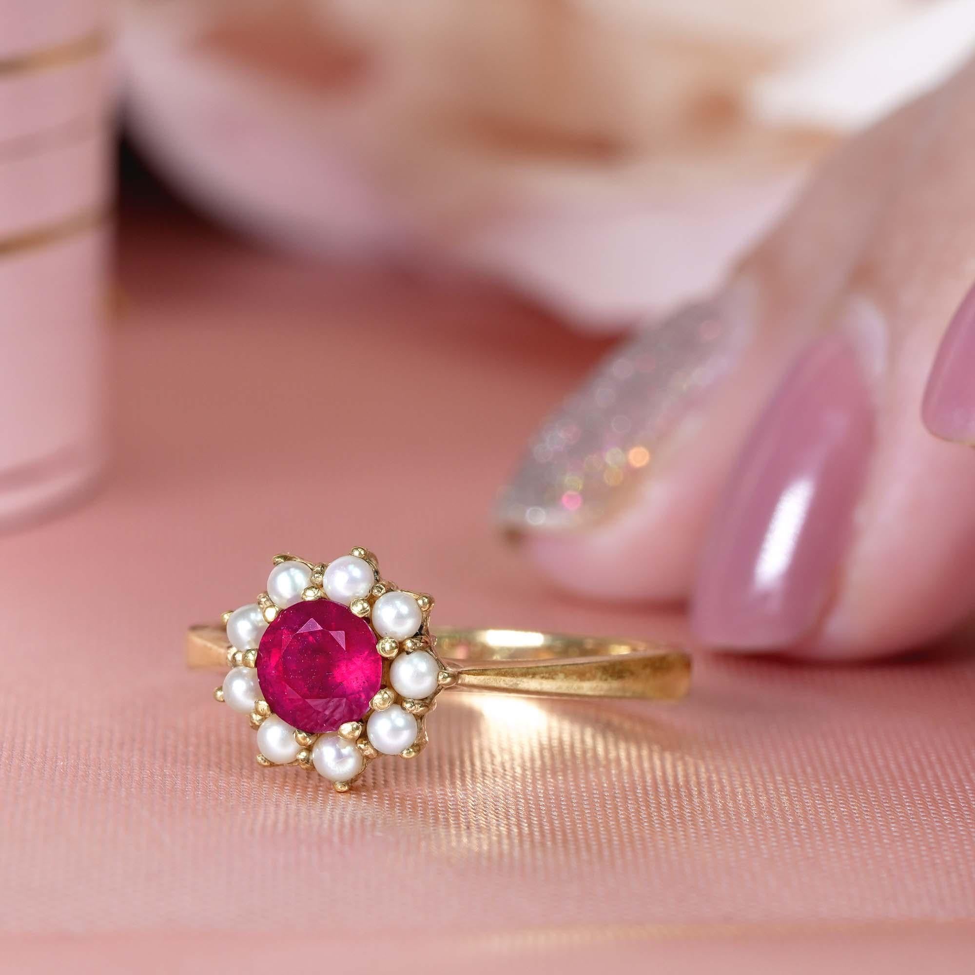 Anillo Floral Estilo Vintage de Rubí y Perla en Oro Amarillo Macizo de 14K en venta 5